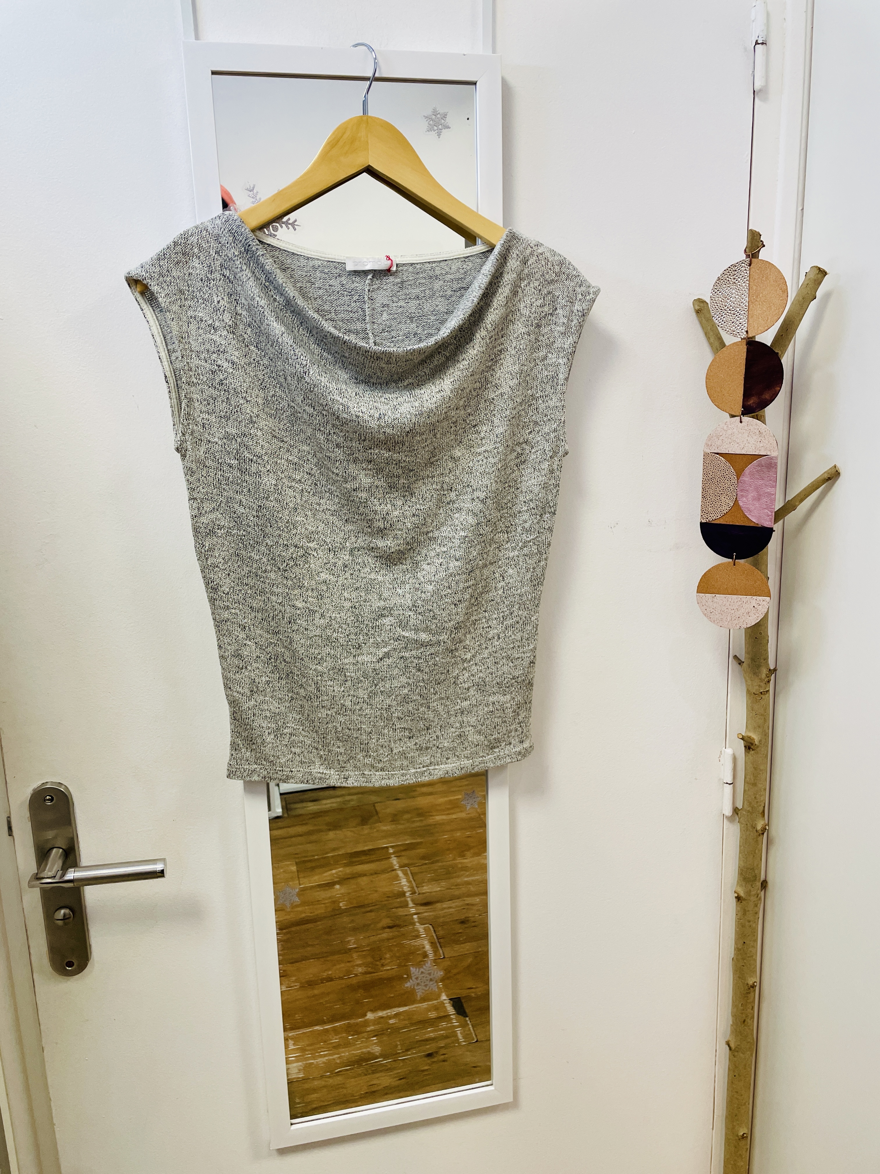 top, tee-shirt, débardeur, haut, prêt à porter, mode, vêtements, friperie, seconde main, promod, argenté