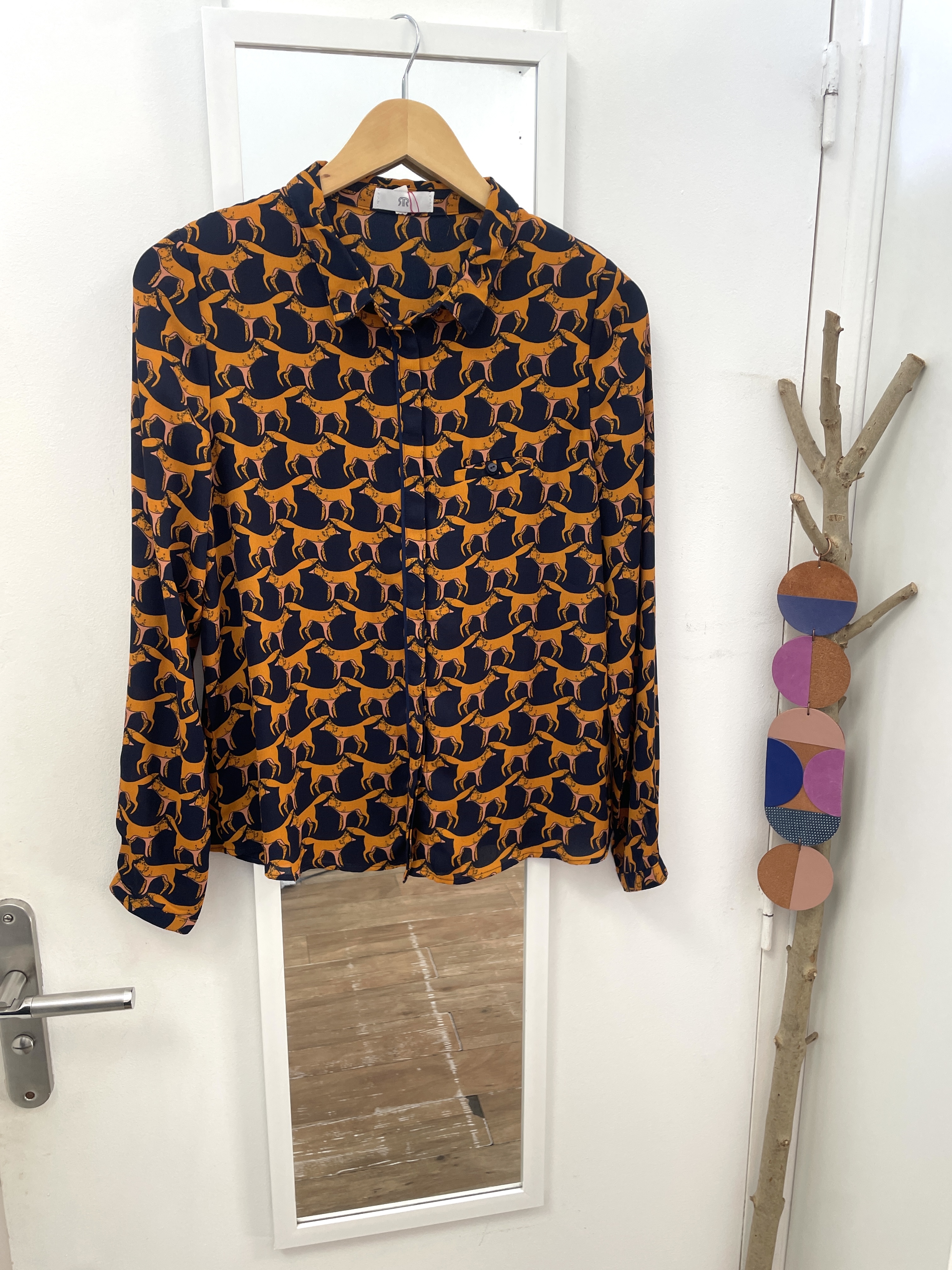 blouse, chemise, marque française, vêtement, prêt à porter, seconde main, friperie, vêtement d'occasion, grande taille, kapsule éphémère, la redoute, renards