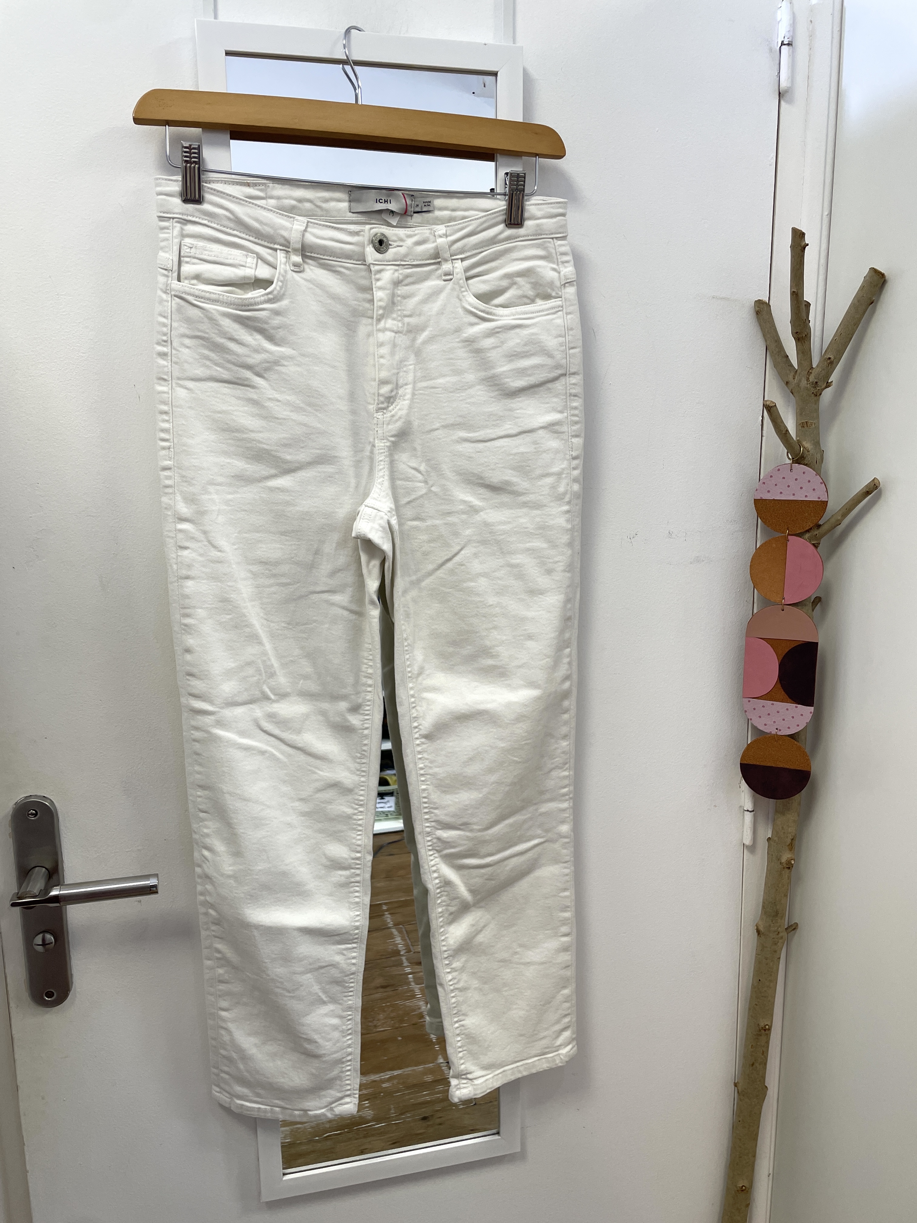 pantalon, jean, short, vêtement d'occasion, friperie, seconde main, mode, prêt à porter, marque française, boutique nantaise, kapsule éphémère, ichi
