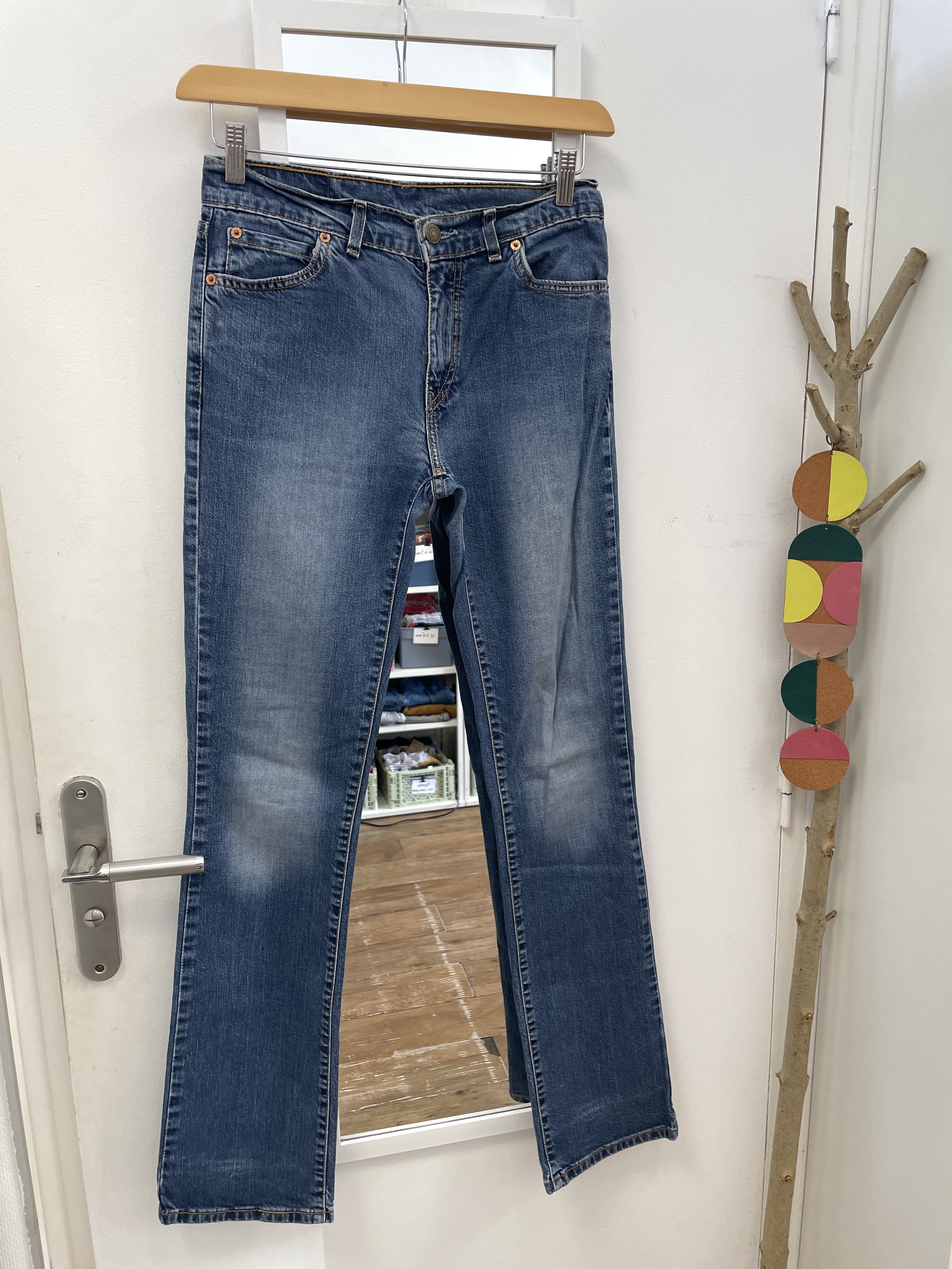 pantalon, mode, vêtements, prêt à porter, friperie, seconde main, marque française, kapsule ephemere, levi's