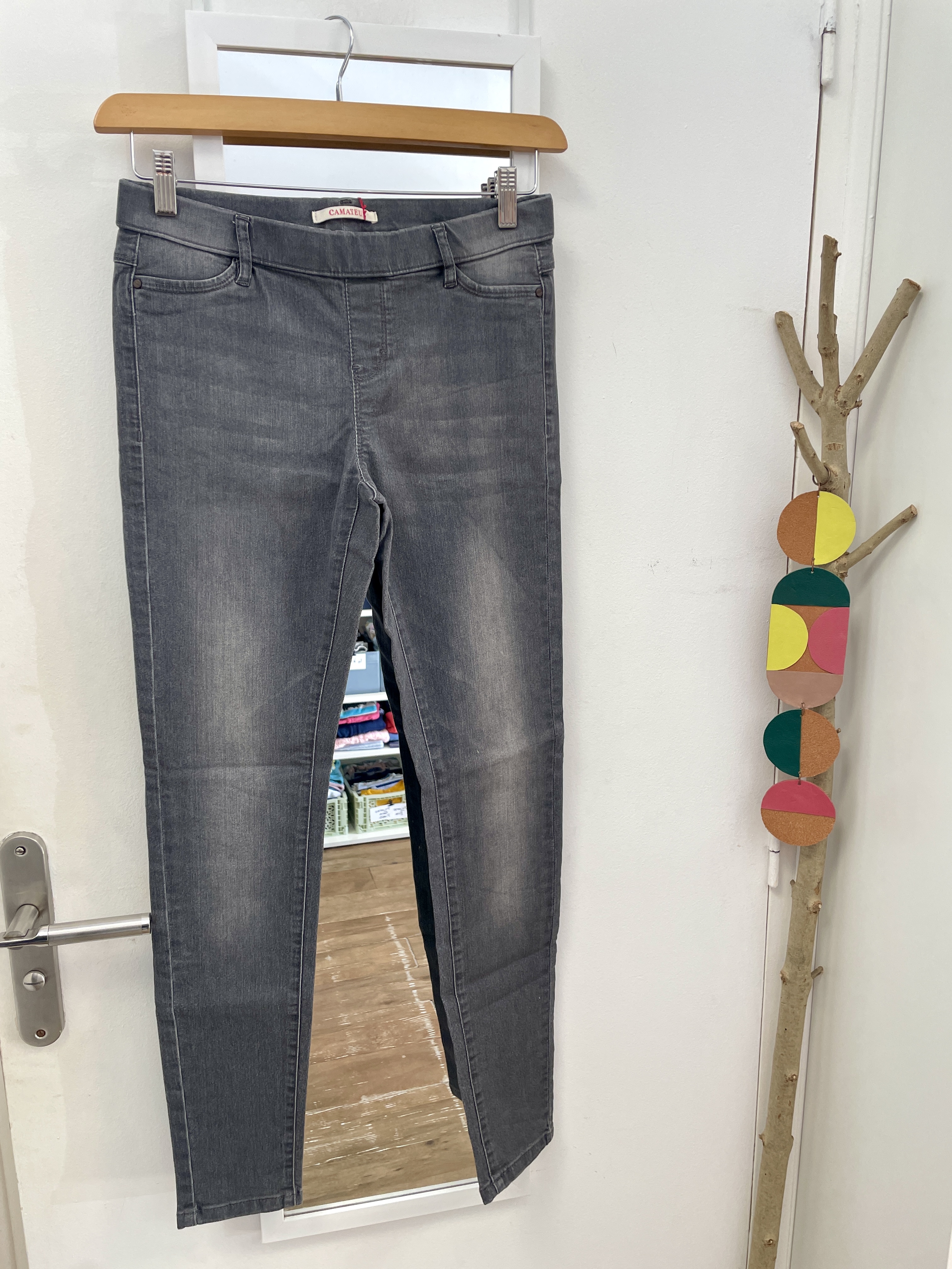 pantalon, mode, vêtements, prêt à porter, friperie, seconde main, marque française, kapsule ephemere, camaïeu