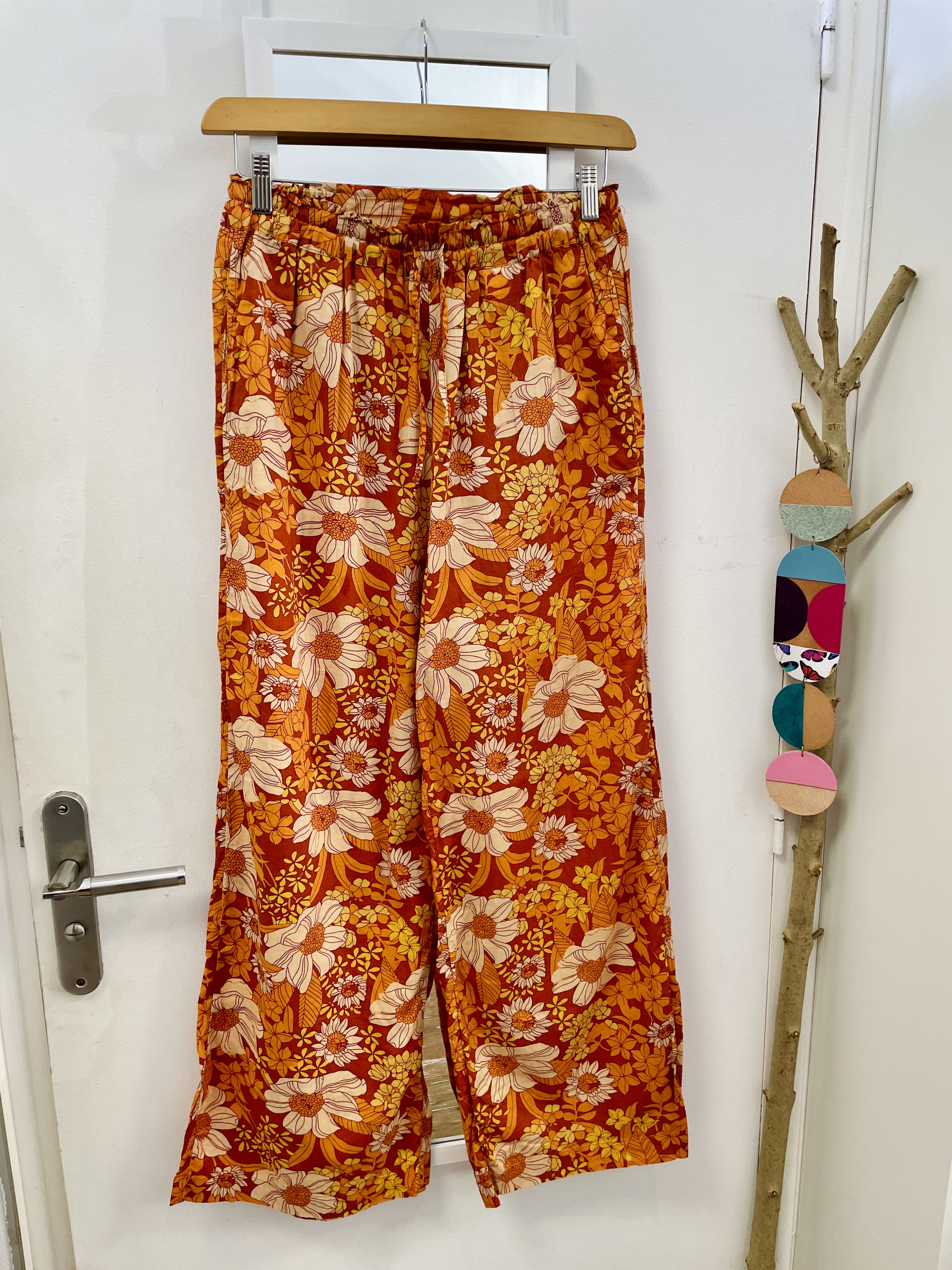 pantalon, mode, vêtements, prêt à porter, friperie, seconde main, marque française, kapsule ephemere, promod