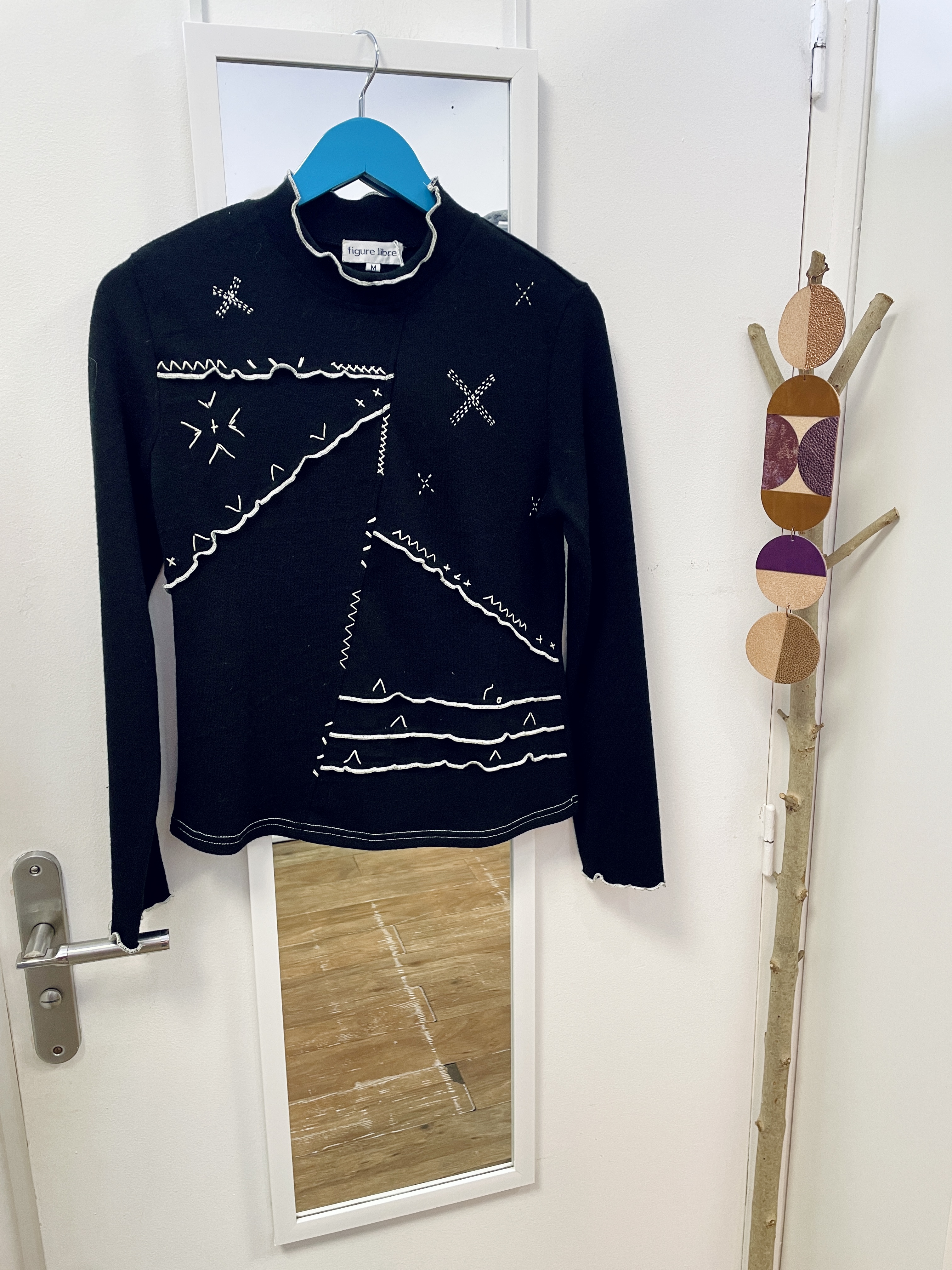 pull, vêtement, prêt à porter, mode, friperie, seconde main, marque française, kapsule éphémère, figure libre, laine mérinos