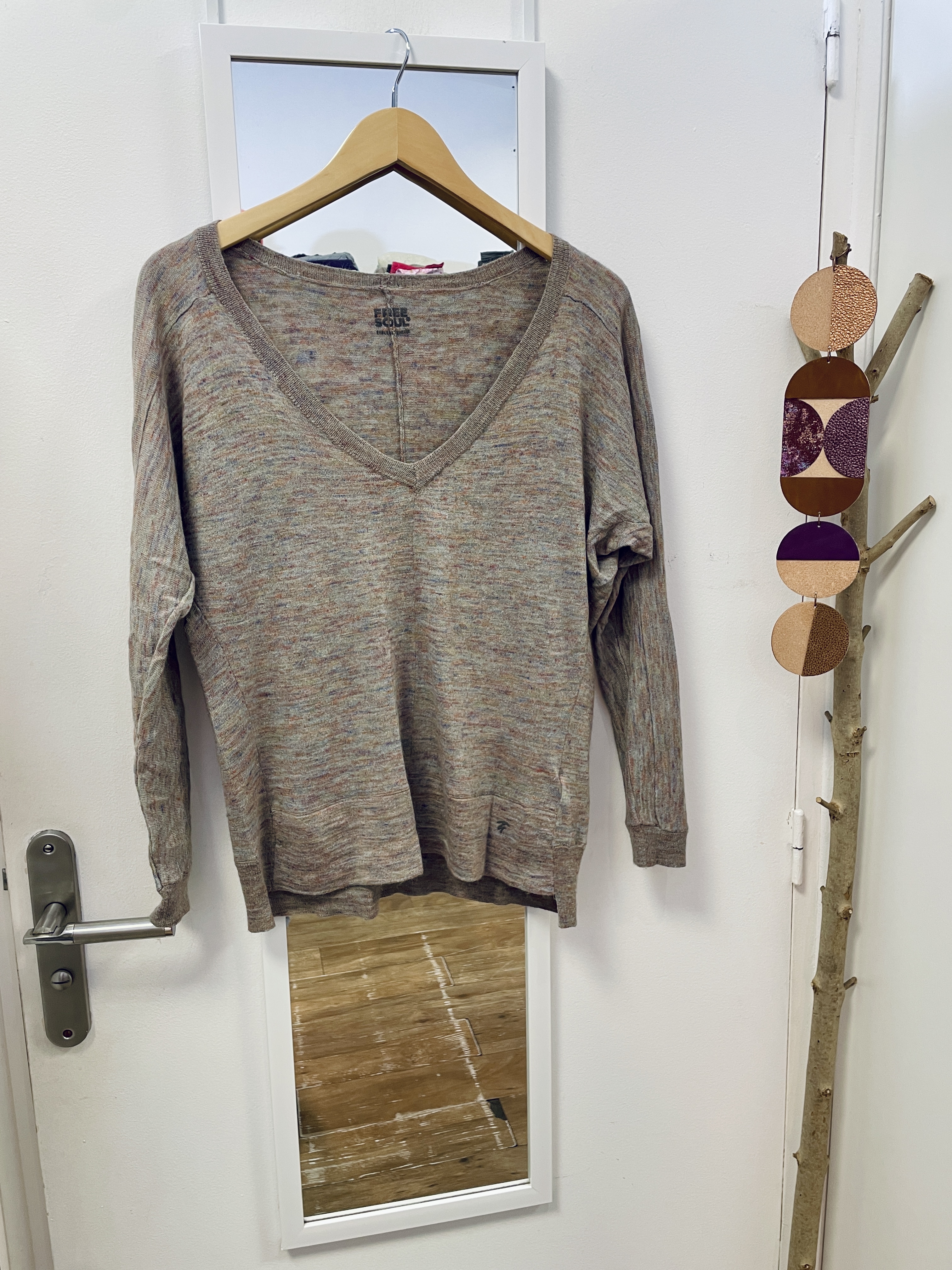 pull, hiver, seconde main, vêtement d'occasion, friperie, prêt à porter, mode durable, marque française, boutique nantaise, kapsule éphémère, freesoul