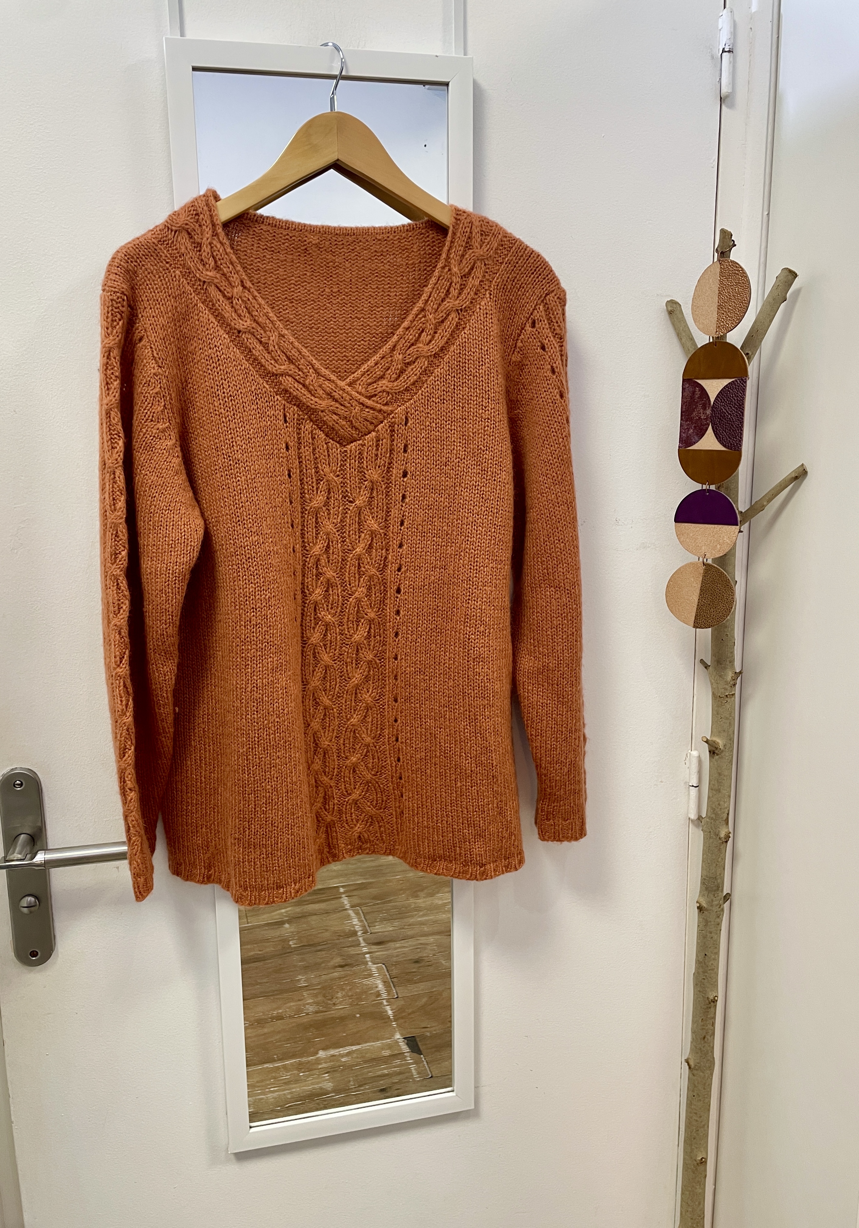 pull, vêtement, prêt à porter, mode, friperie, seconde main, marque française, kapsule éphémère, grande taille