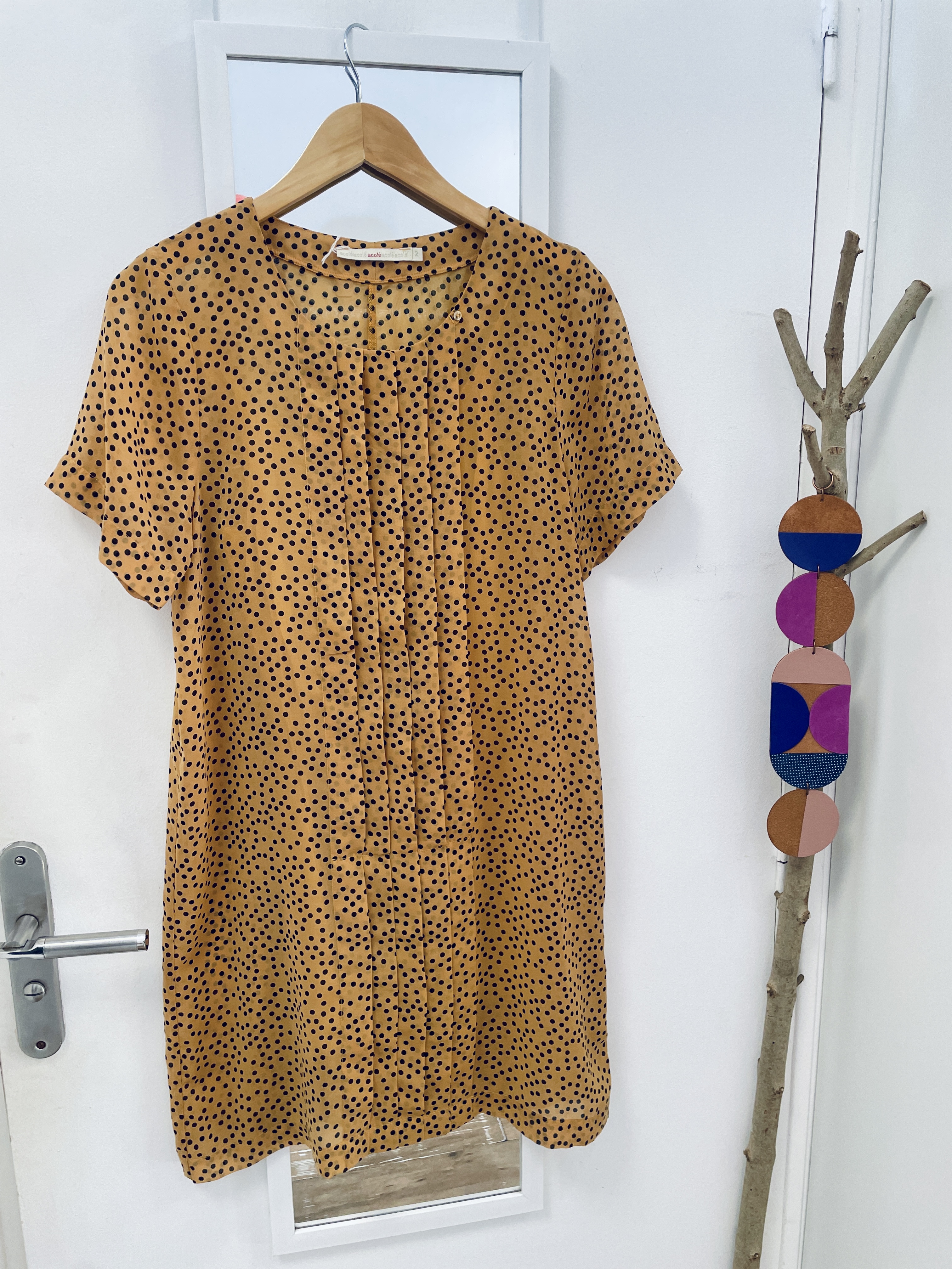 robe, friperie, seconde main, vêtement d'occasion, mode durable, prêt à porter, éthique, boutique, nantes, kapsule éphémère, acôté