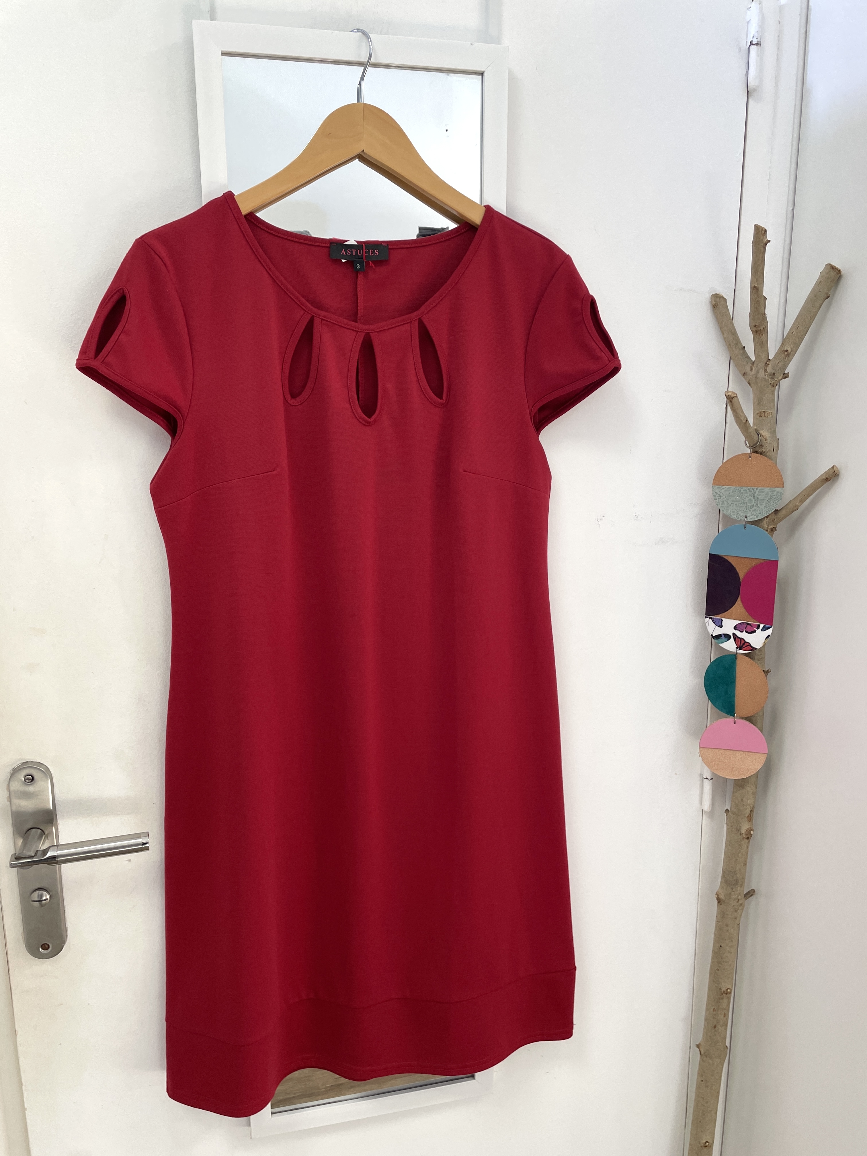 robe, friperie, seconde main, vêtement d'occasion, mode durable, prêt à porter, éthique, boutique, nantes, kapsule éphémère, astuces