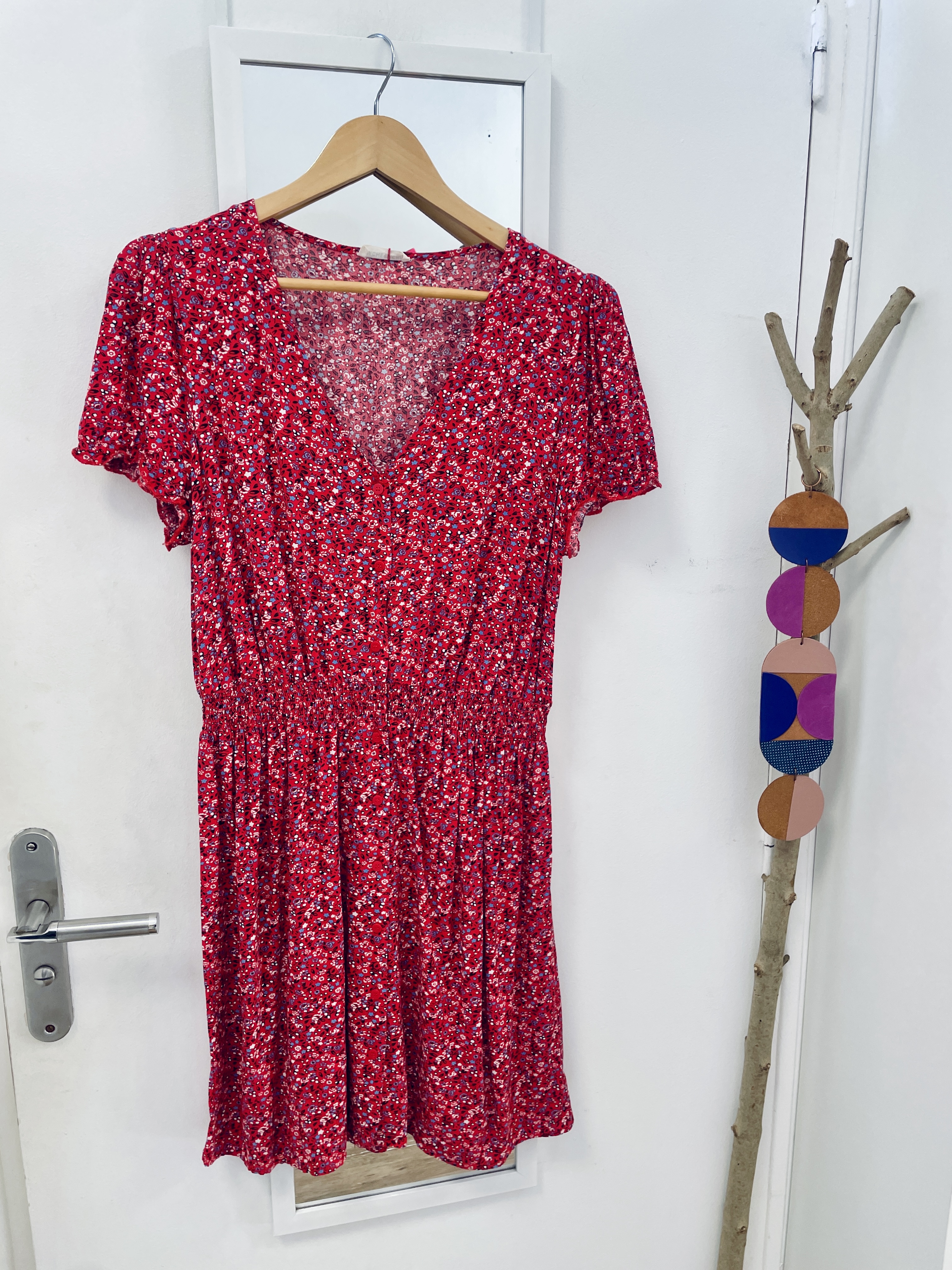 robe, friperie, seconde main, vêtement d'occasion, mode durable, prêt à porter, éthique, boutique, nantes, kapsule éphémère, cache cache