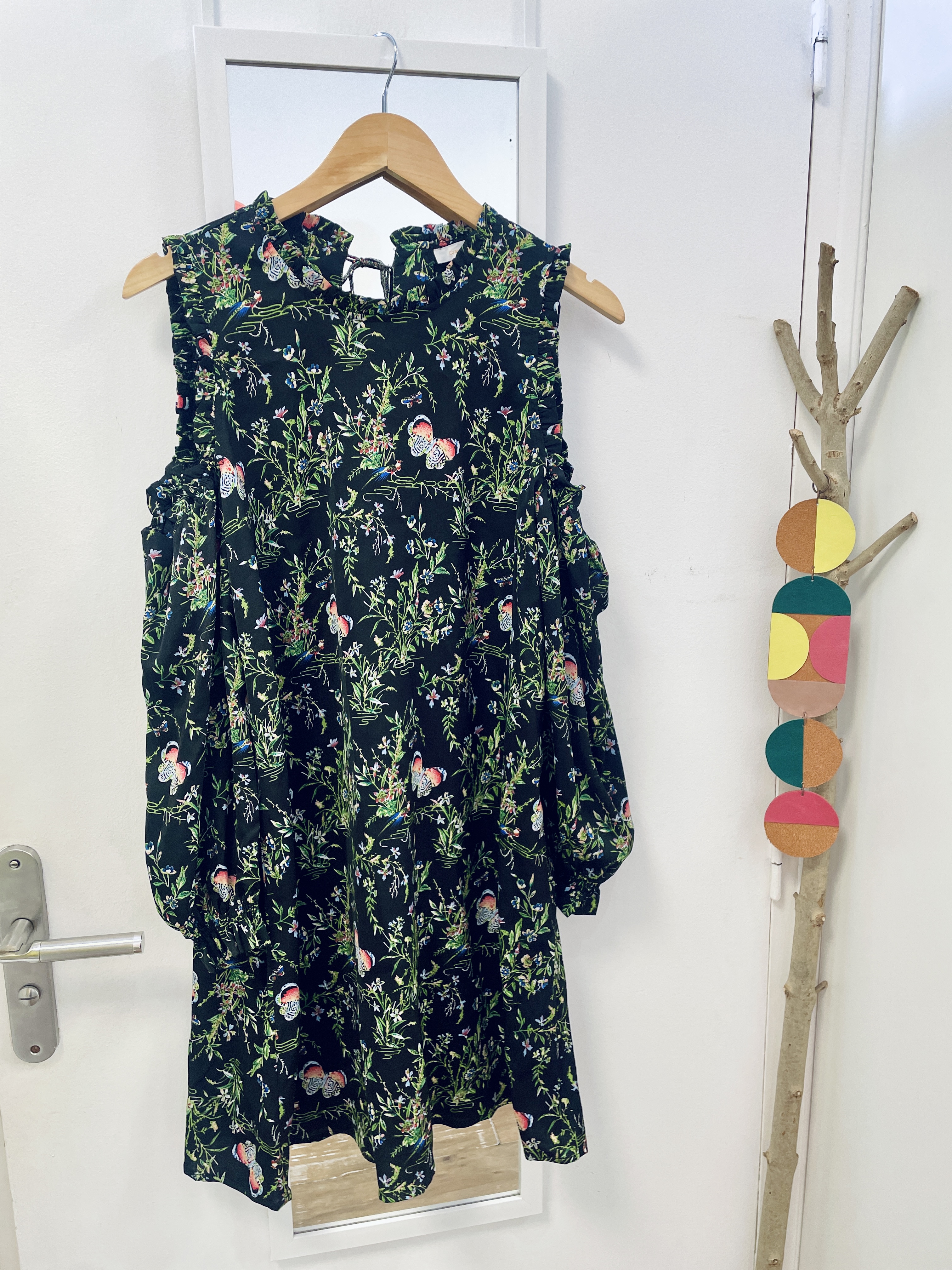 robe, friperie, seconde main, vêtement d'occasion, mode durable, prêt à porter, éthique, boutique, nantes, kapsule éphémère, grace & mila