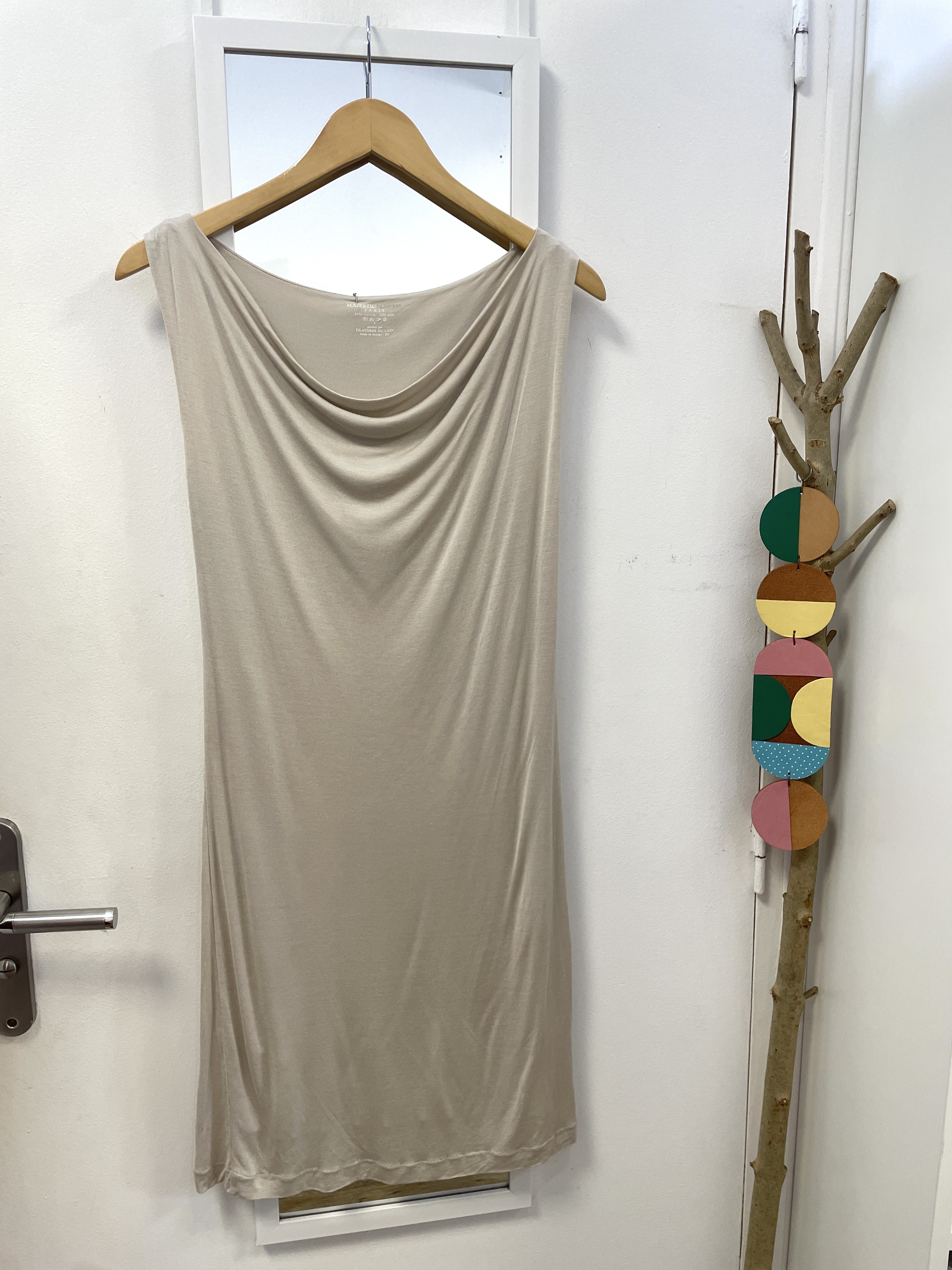 robe, seconde main, friperie, vêtements, prêt à porter, mode, kapsule éphémère, majestic, soie