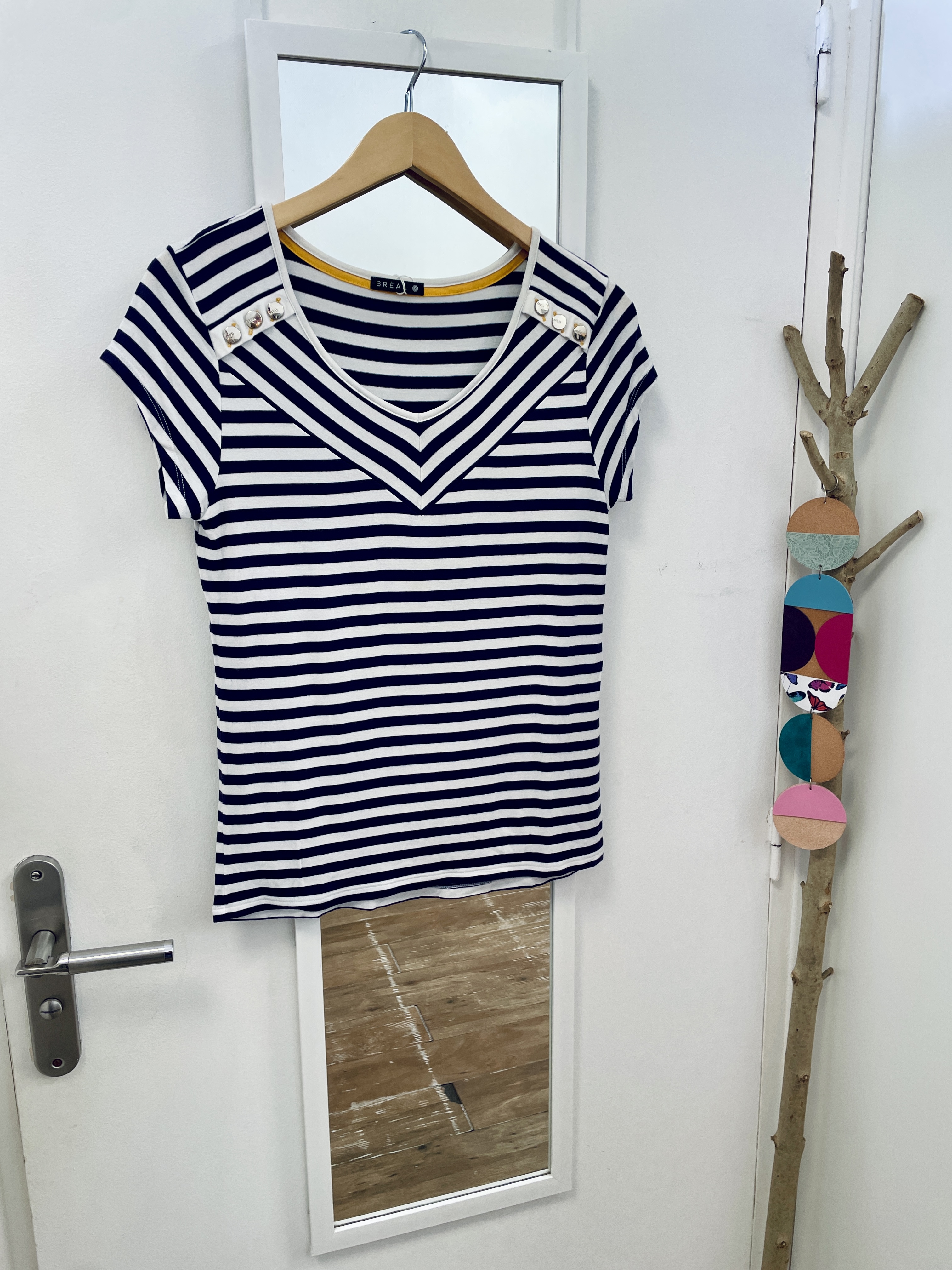 top, tee-shirt, débardeur, haut, prêt à porter, mode, vêtements, friperie, seconde main, breal