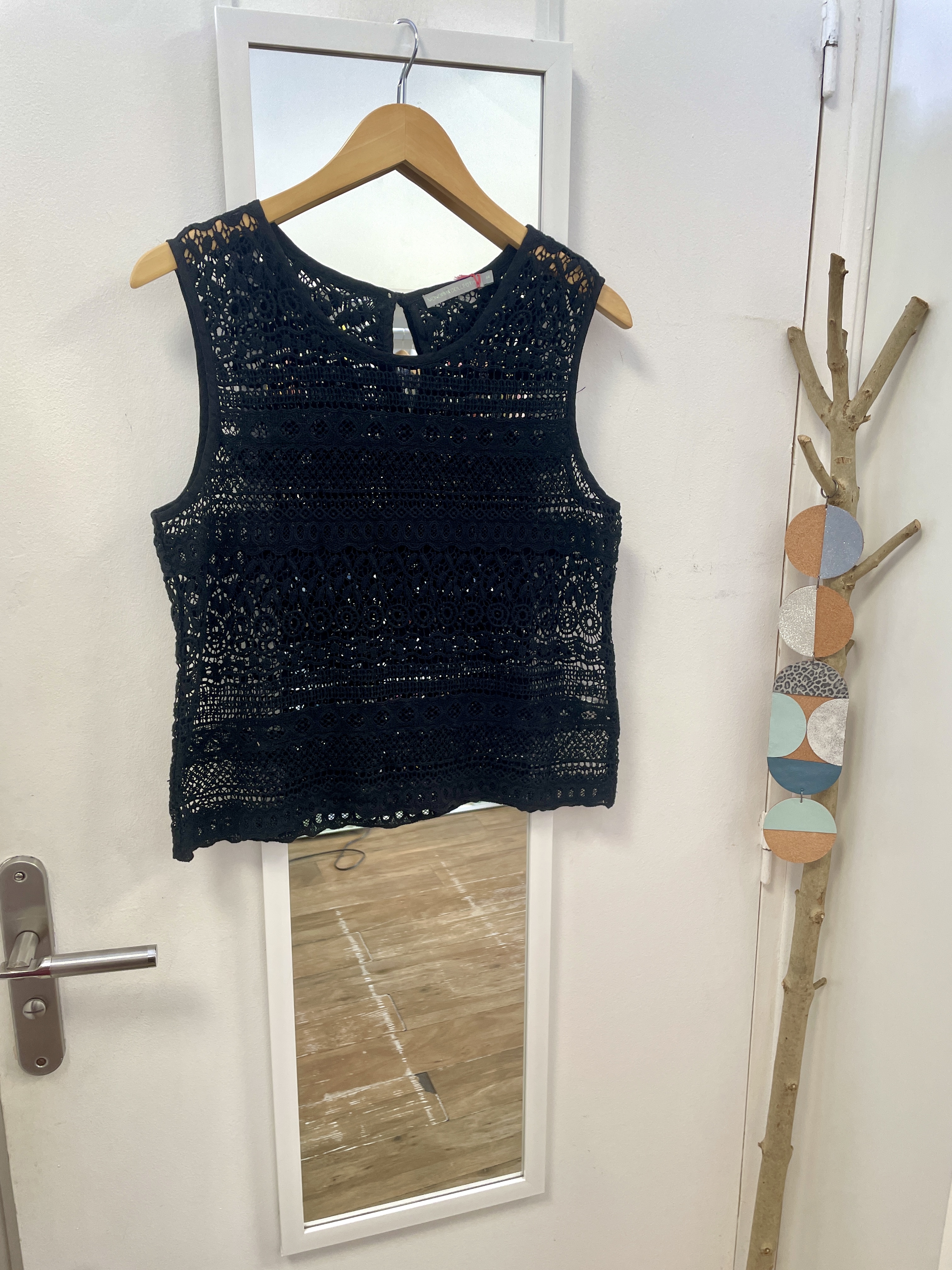 top, tee-shirt, débardeur, haut, prêt à porter, mode, vêtements, friperie, seconde main, grande taille, kapsule éphémère, monoprix