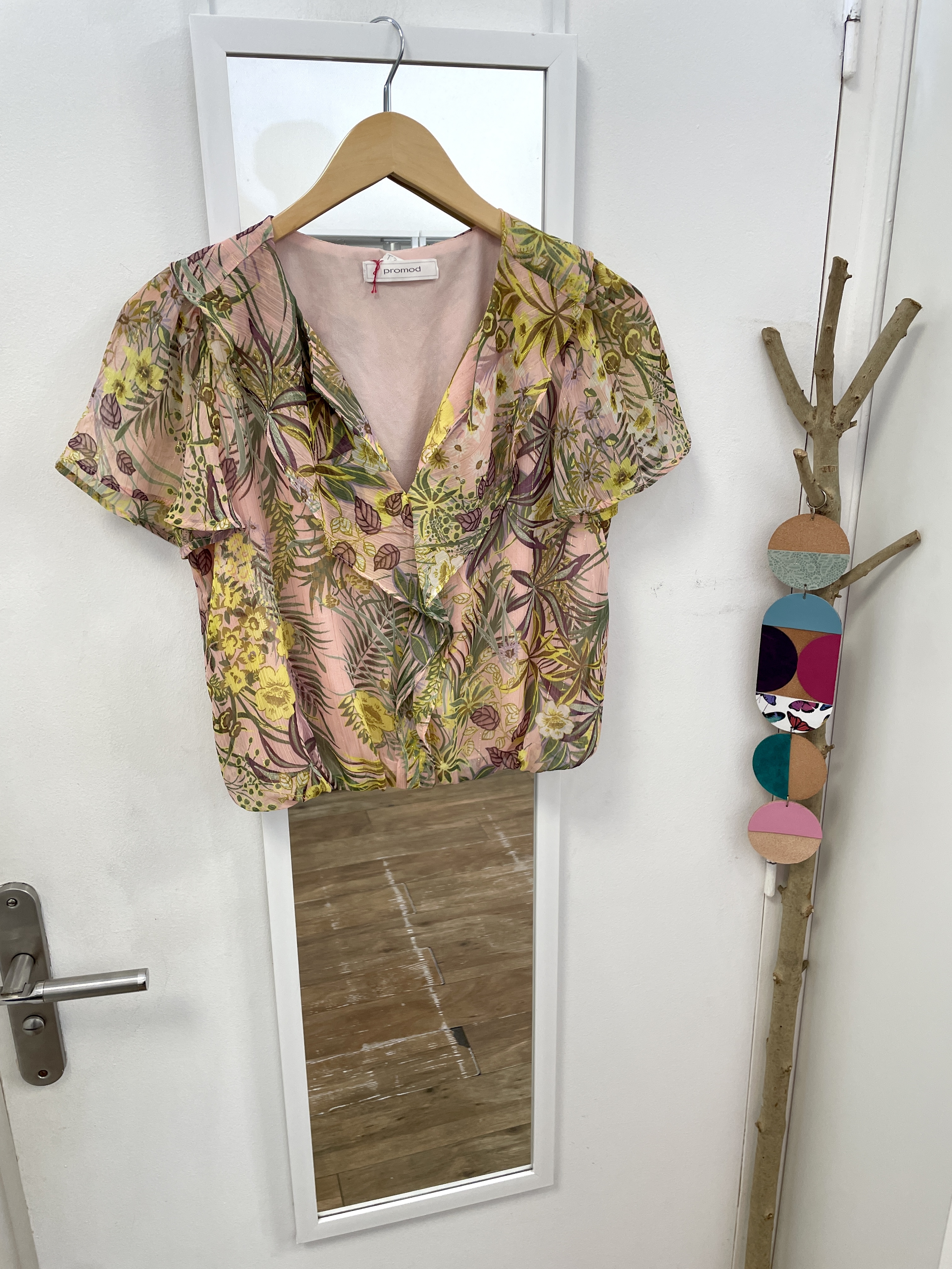 top, tee-shirt, débardeur, haut, prêt à porter, mode, vêtements, friperie, seconde main, promod
