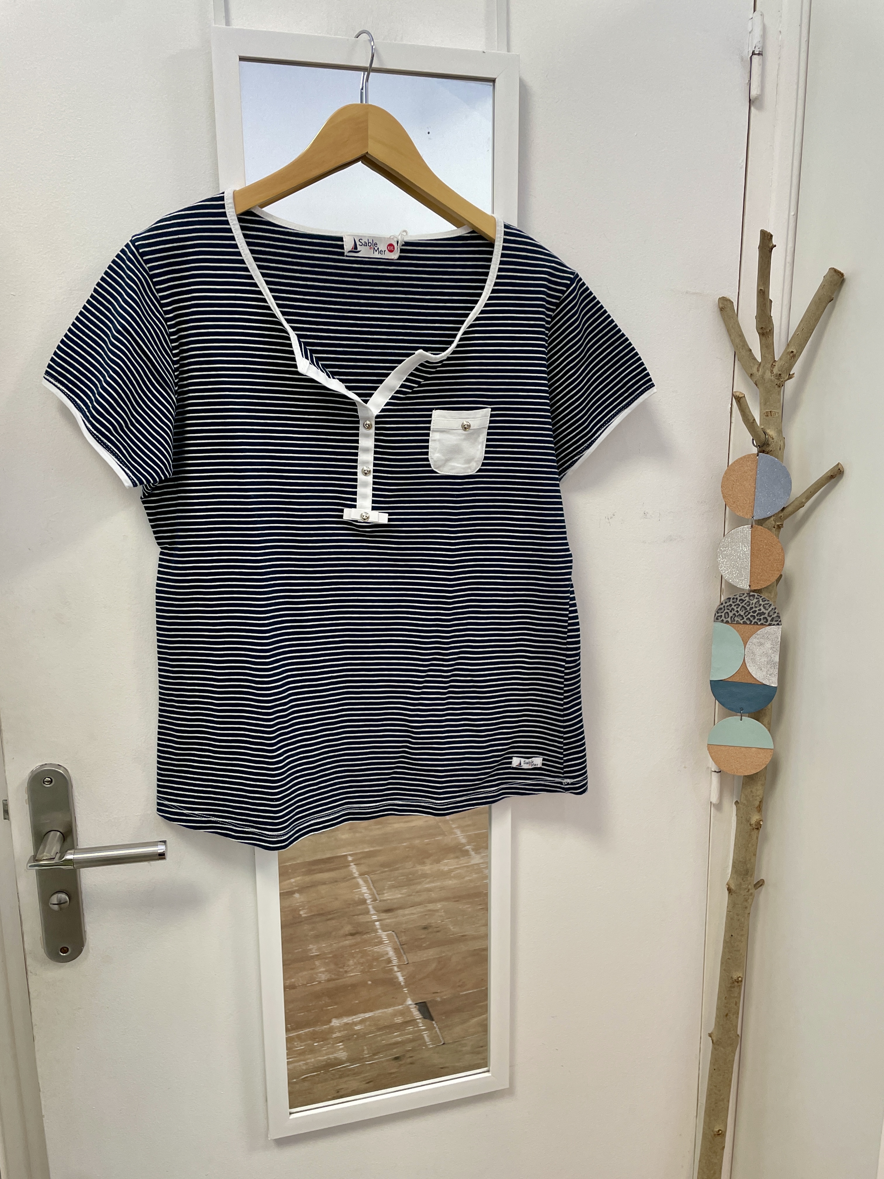 top, tee-shirt, débardeur, haut, prêt à porter, mode, vêtements, friperie, seconde main, grande taille, kapsule éphémère, marinière, sable & mer