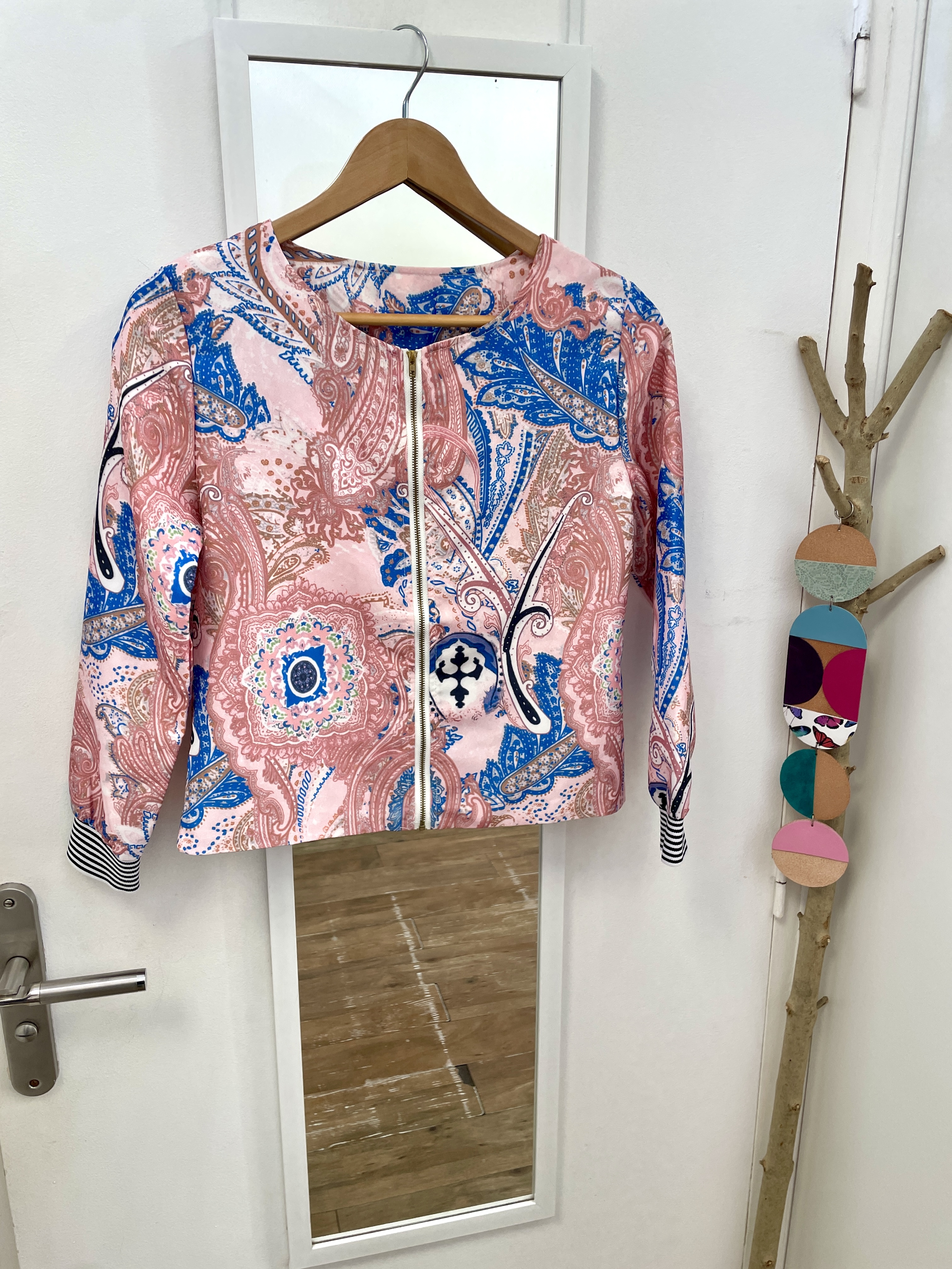 jennyfer, veste, seconde main, friperie, vêtements, prêt à porter, marque française, tailleur, kapsule 