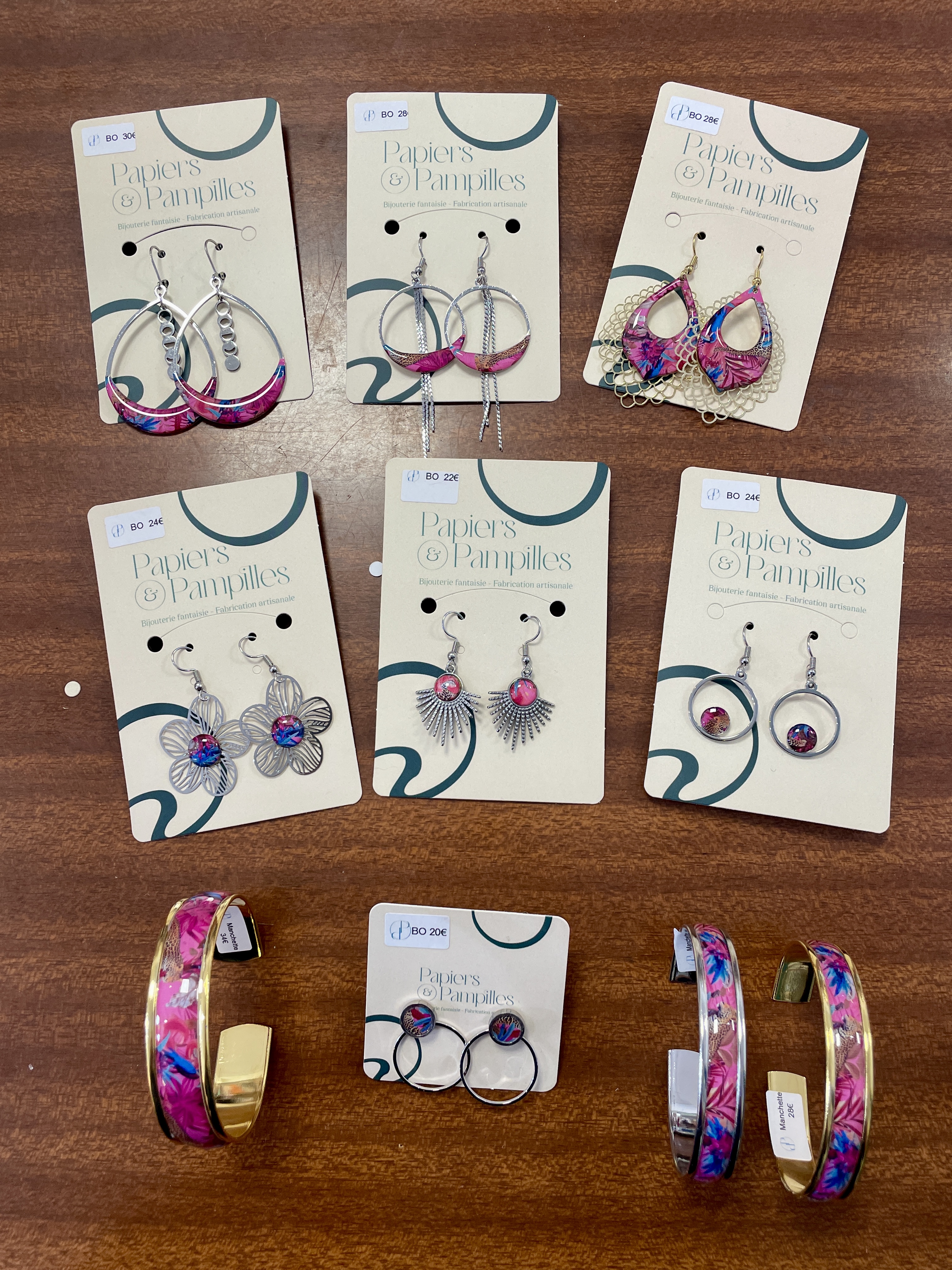 boucles d'oreilles, bijoux, papier, résine, fait main, modèle unique, édition limitée, créatrice française, made in france, idée cadeau, boutique de créateurs, boutique nantaise, kapsule Ephémère