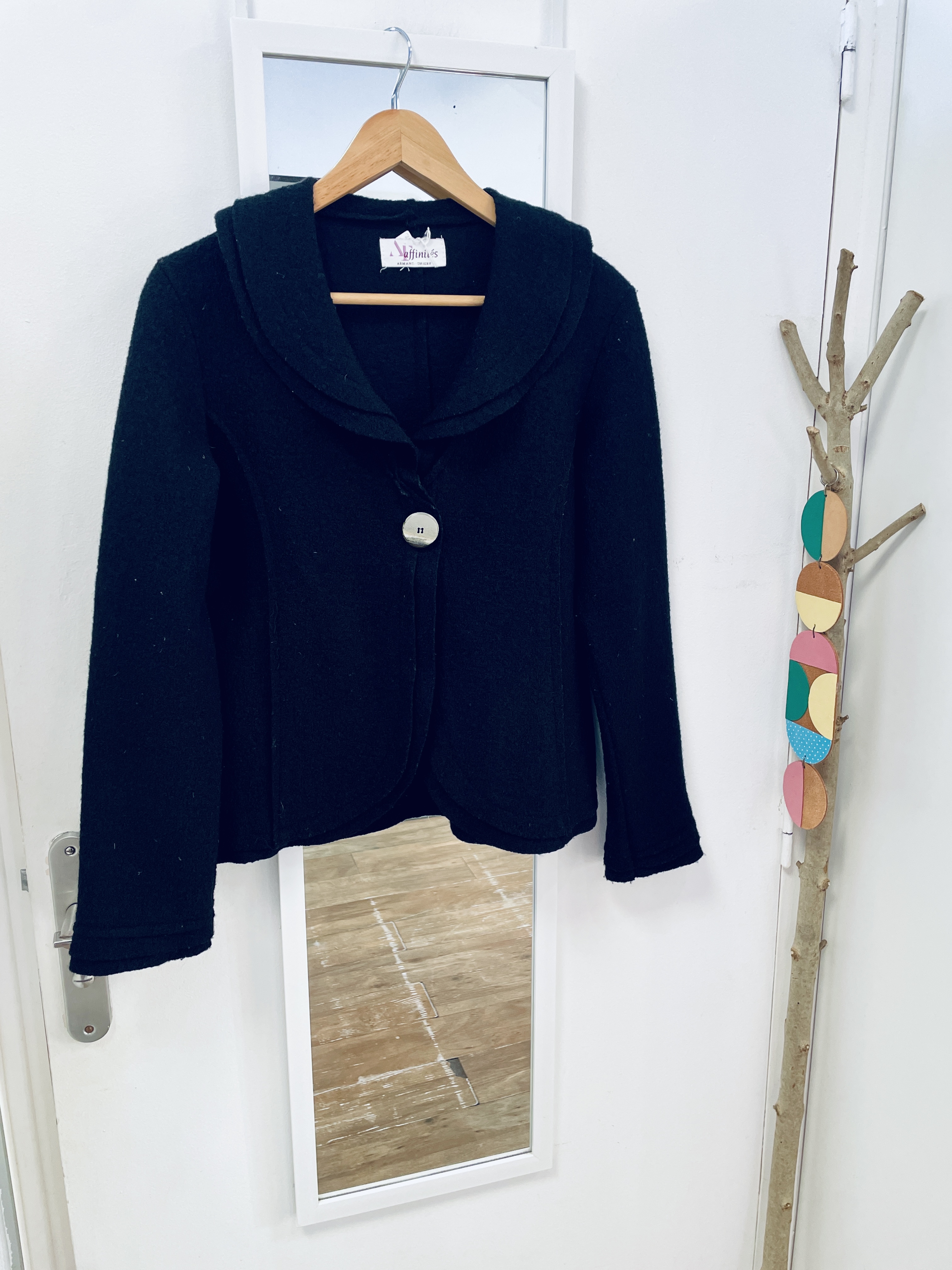 veste, seconde main, friperie, vêtements, prêt à porter, marque française, kapsule ephemere, grande taille, affinités, laine