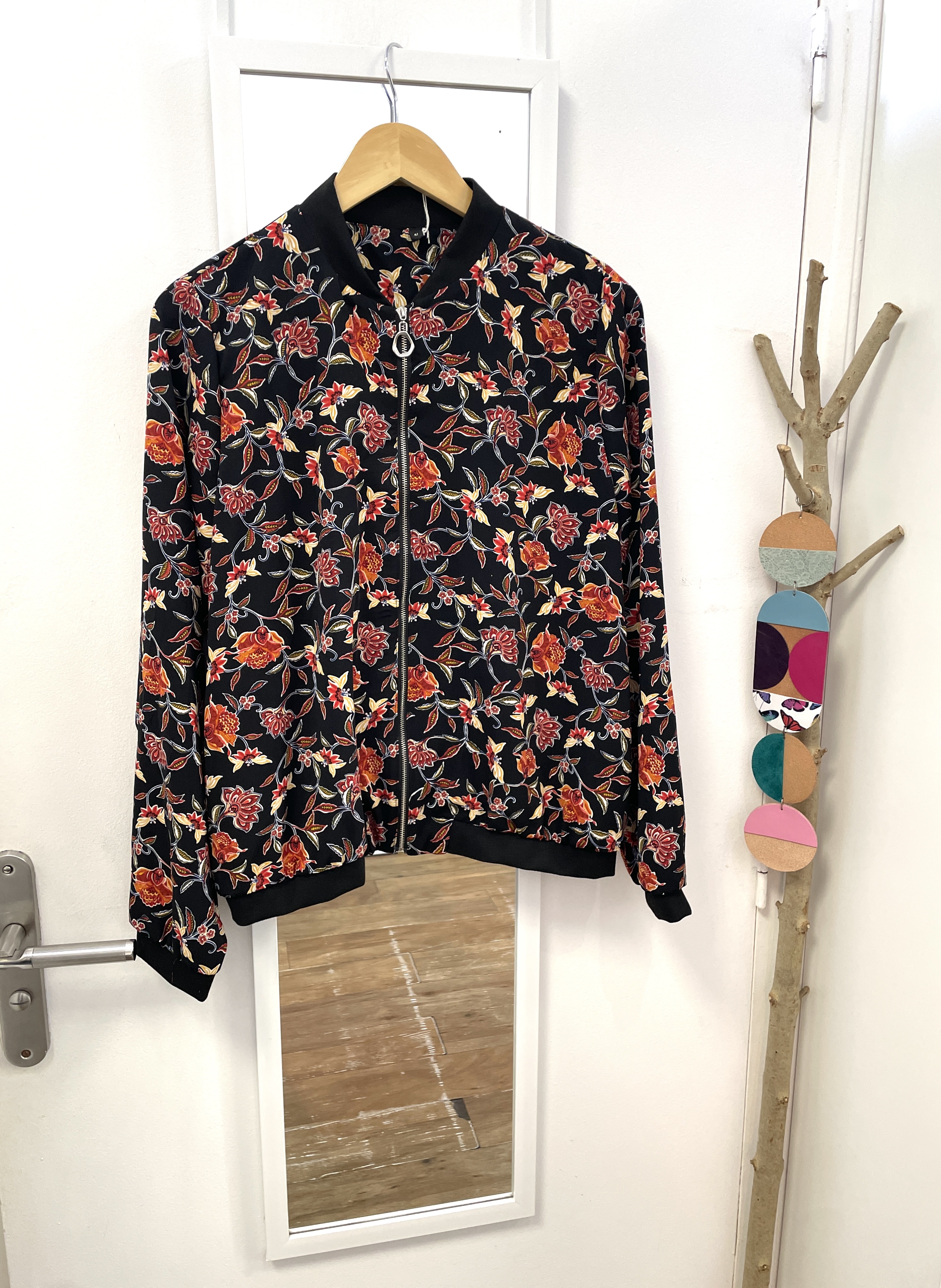 veste, seconde main, friperie, vêtements, prêt à porter, marque française, kapsule ephemere, grande taille, promod