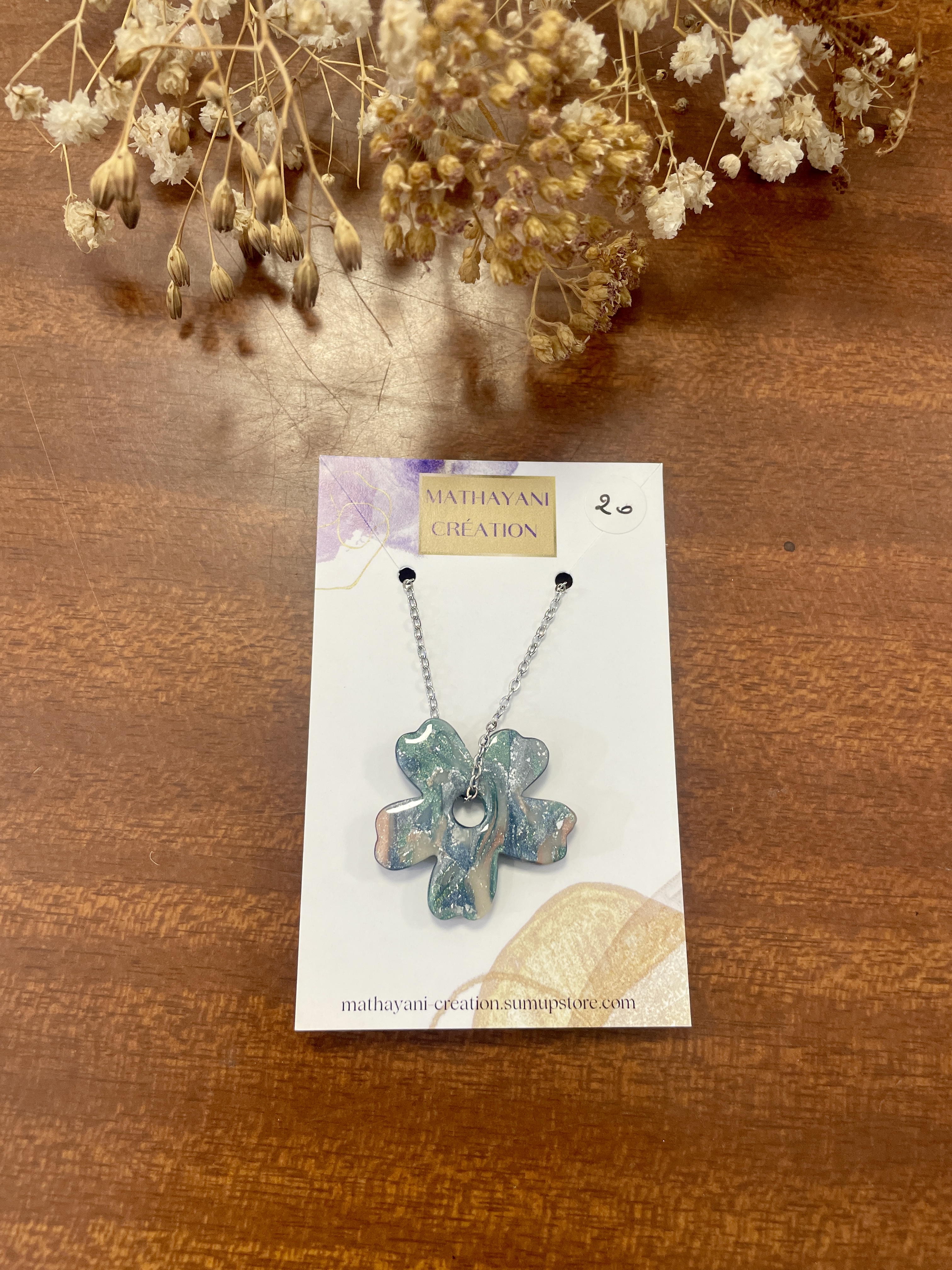 boucles d'oreilles, bijoux, argile polymère, acier inoxydable, fait main, modèle unique, idée cadeau, créatrice française, fabrication locale, made in france, boutique de créateurs, boutique nantaise, kapsule éphémére