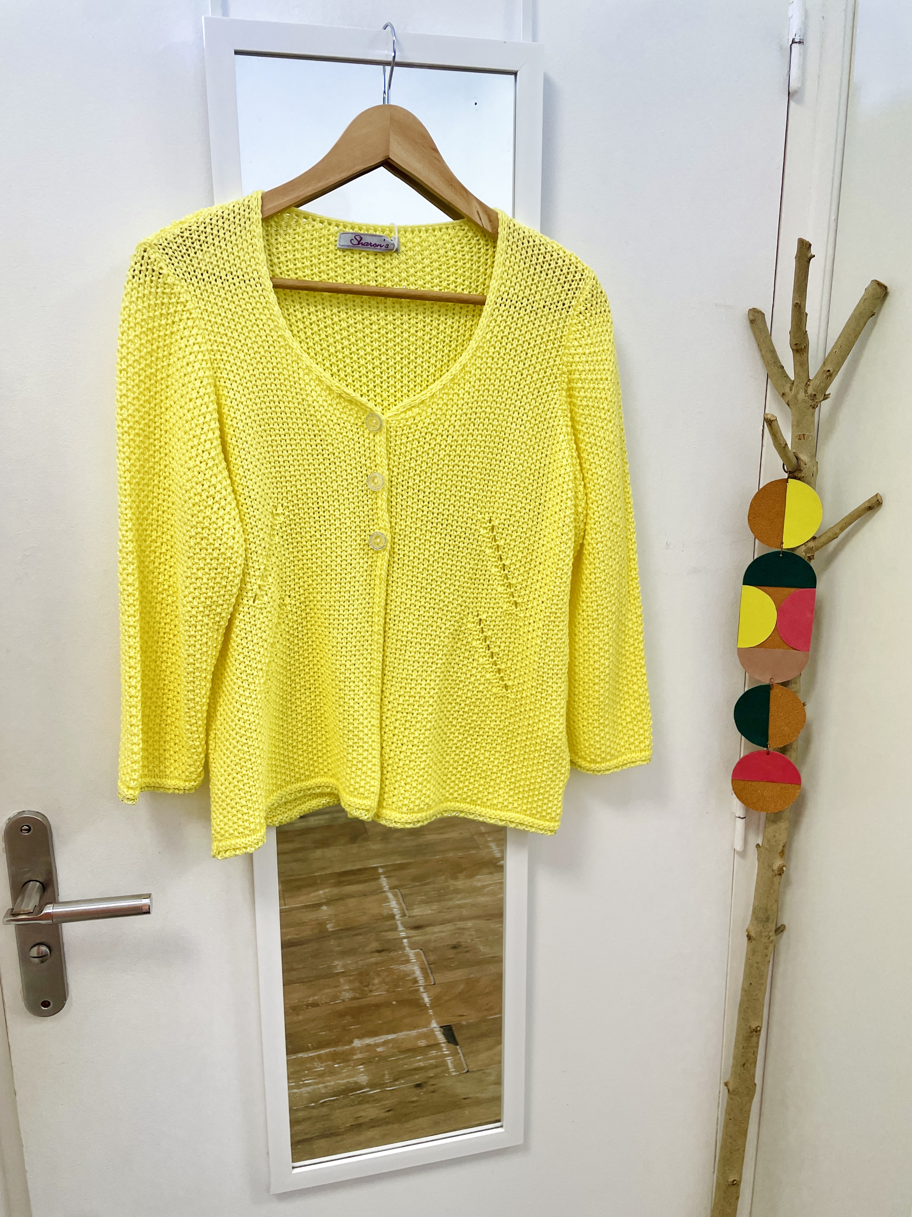 pull, vêtement, prêt à porter, mode, friperie, seconde main, marque française, kapsule éphémère, crochet, sharon's
