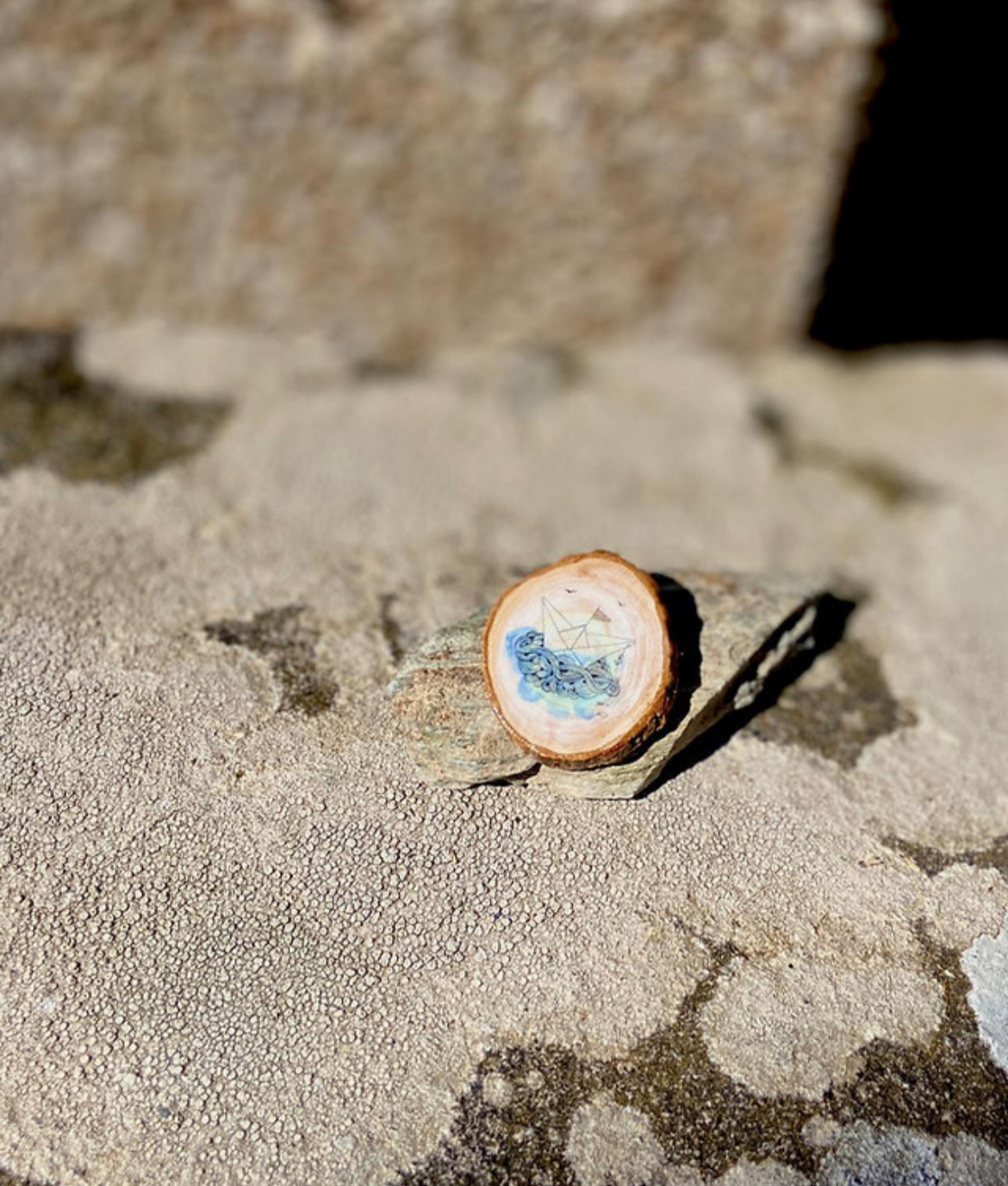 illustration, dessin, broche, barrettes, jeu, jeunesse, carte, affiche, création française, fait main, idée cadeau, boutique de créateurs, boutique nantaise, kapsule éphémère