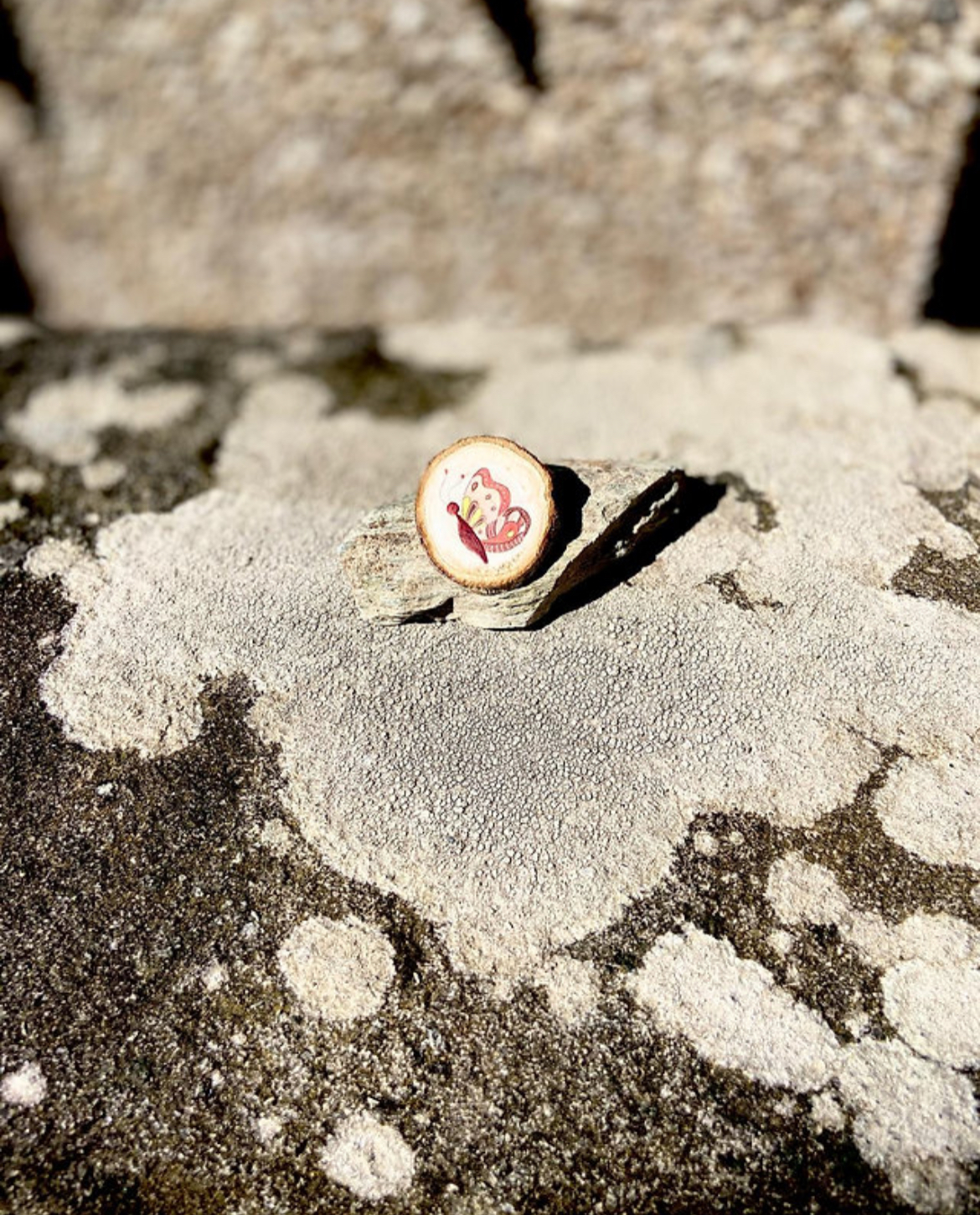 illustration, dessin, broche, barrettes, jeu, jeunesse, carte, affiche, création française, fait main, idée cadeau, boutique de créateurs, boutique nantaise, kapsule éphémère