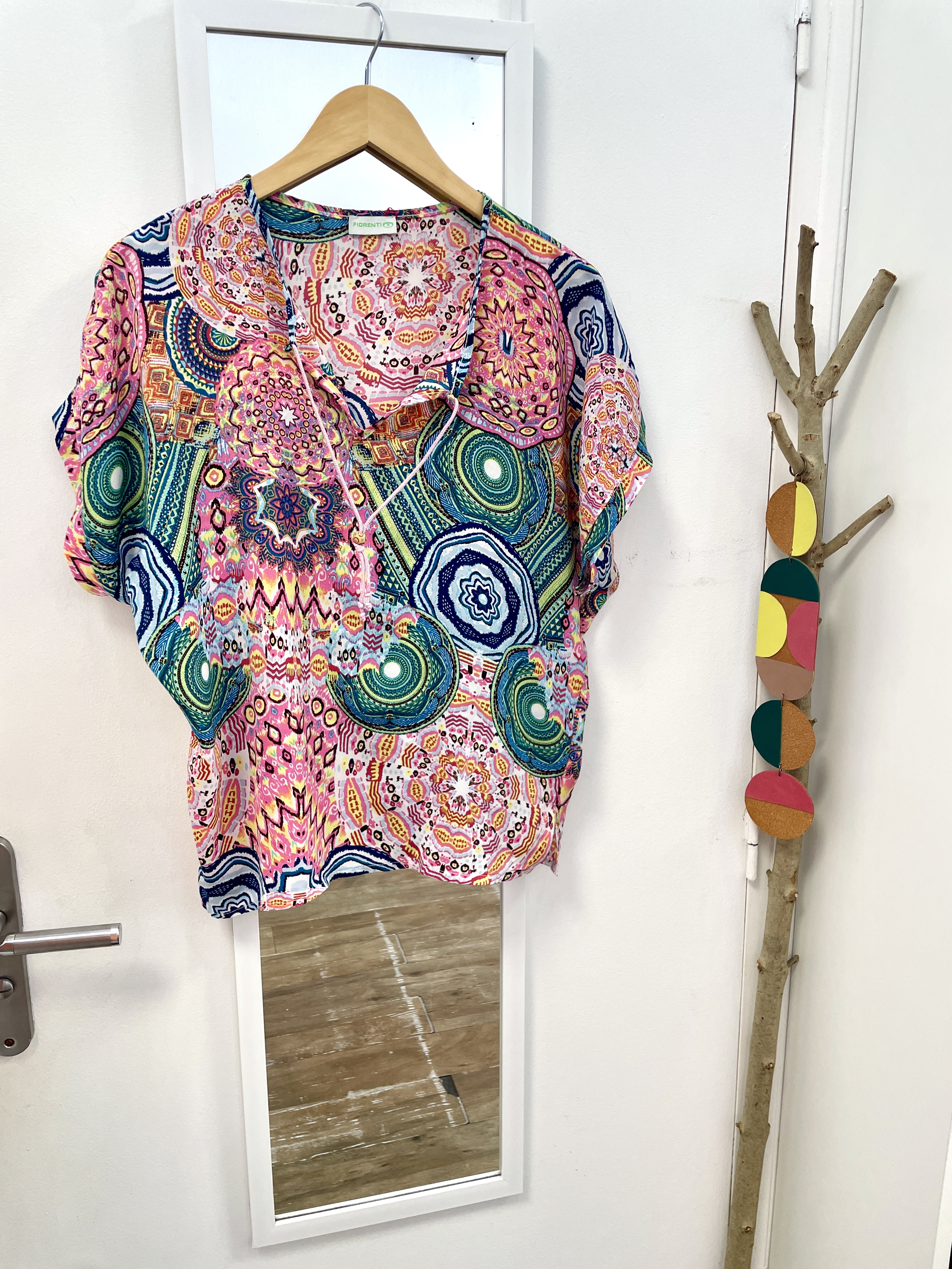 top, débardeur, tee shirt, friperie, vêtement de seconde main, mode durable, boutique nantaise, kapsule éphémère, fiorenti