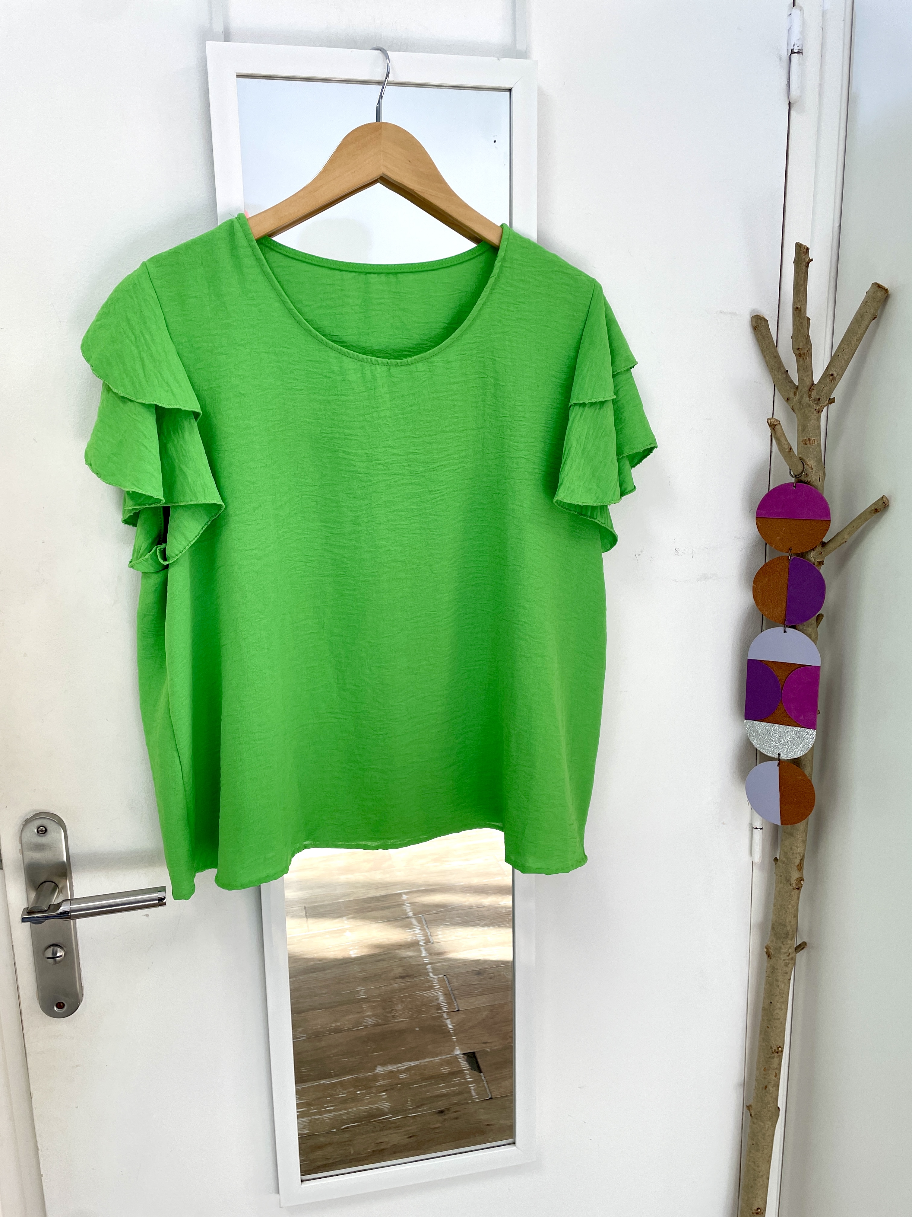 top, débardeur, tee shirt, friperie, vêtement de seconde main, mode durable, boutique nantaise, kapsule éphémère, made in italy