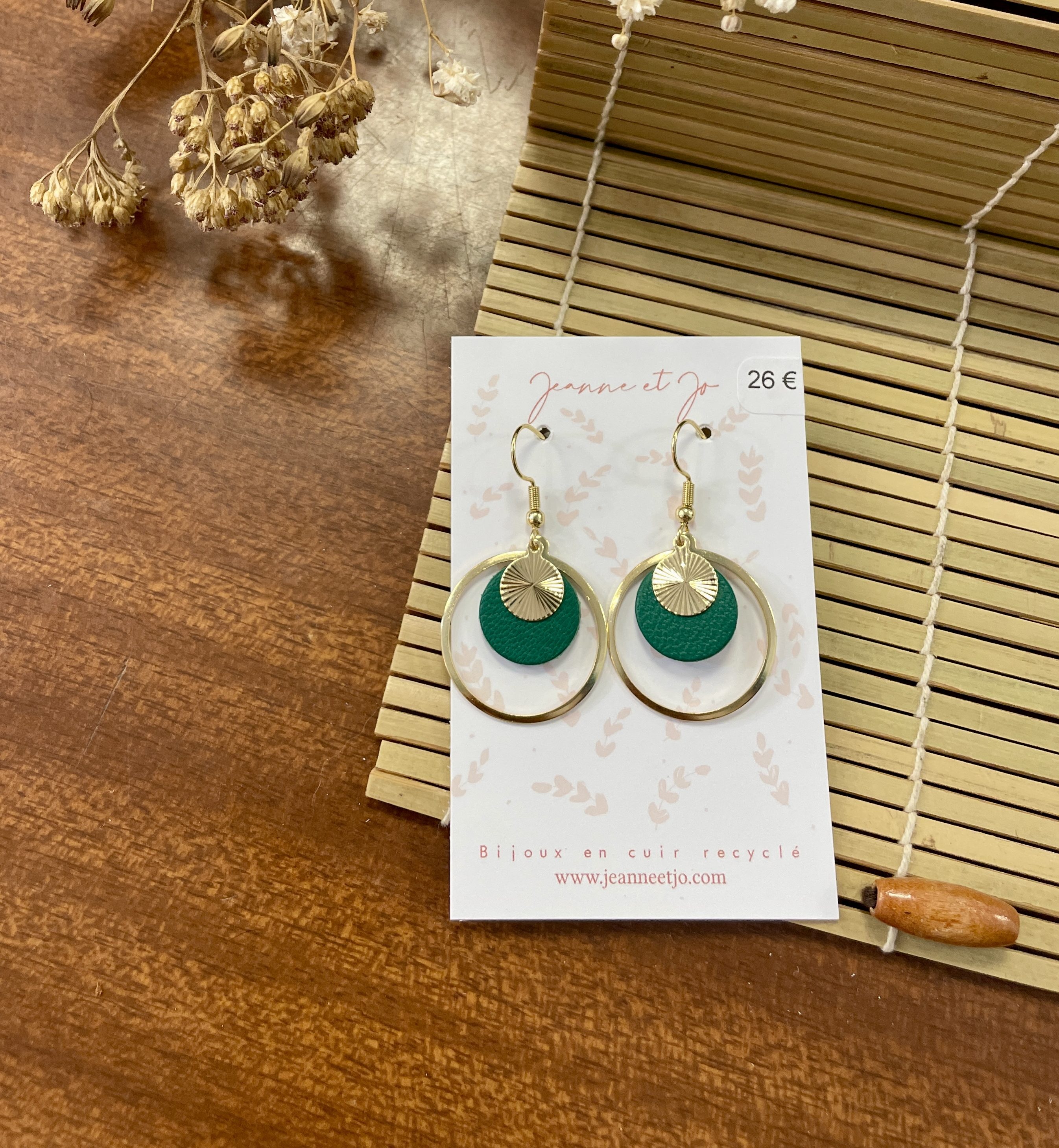 pin's, broche, bijoux, cuir, fait main, créatrice française, made in france, idée cadeau, boutique nantaise, boutique de créateurs, kapsule éphémère