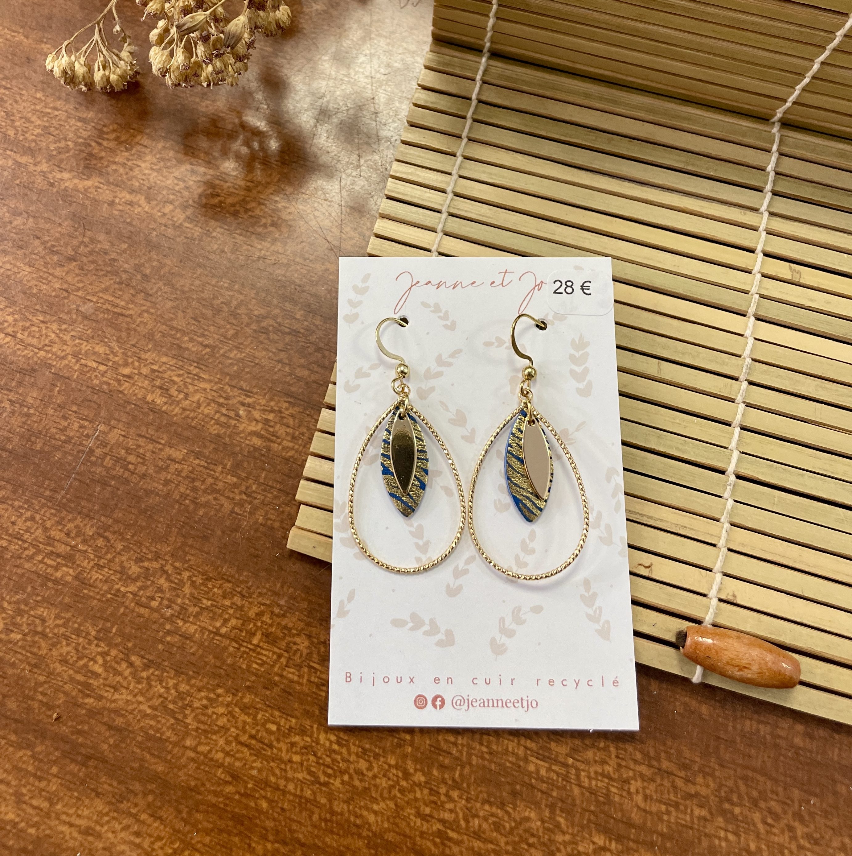 pin's, broche, bijoux, cuir, fait main, créatrice française, made in france, idée cadeau, boutique nantaise, boutique de créateurs, kapsule éphémère