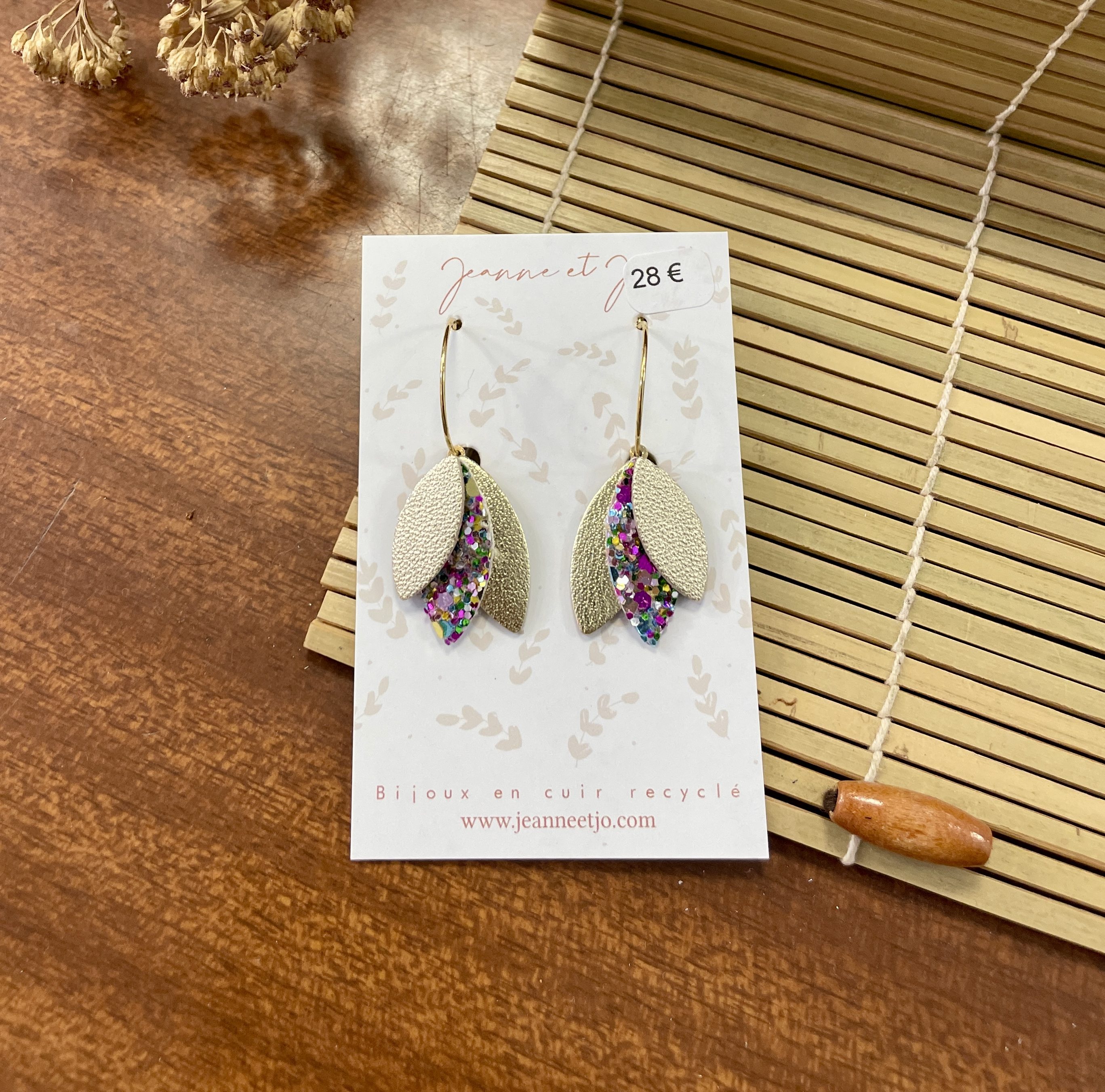 pin's, broche, bijoux, cuir, fait main, créatrice française, made in france, idée cadeau, boutique nantaise, boutique de créateurs, kapsule éphémère