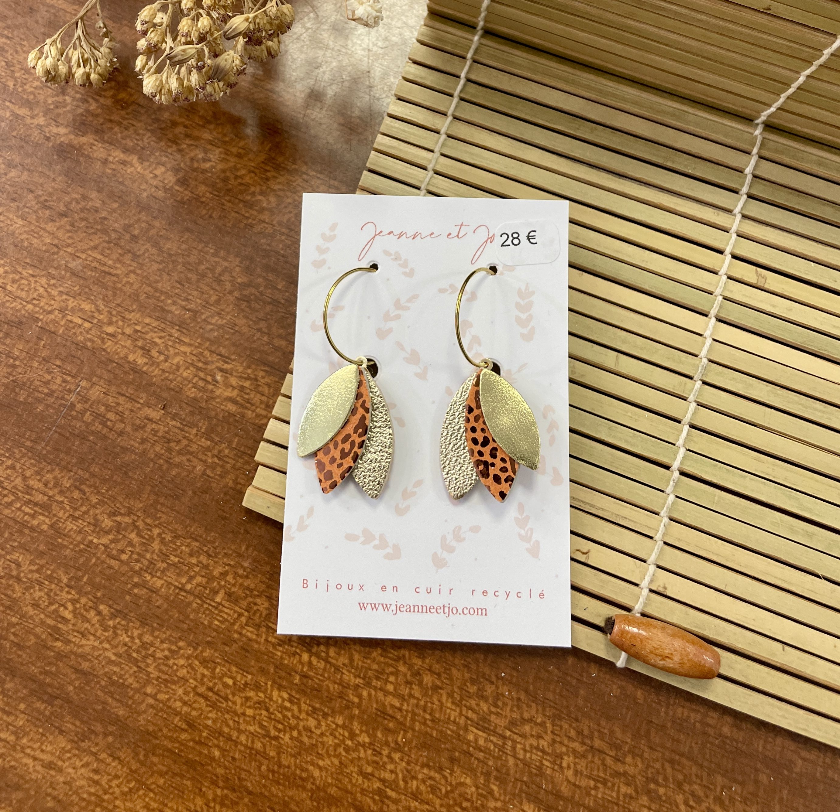 pin's, broche, bijoux, cuir, fait main, créatrice française, made in france, idée cadeau, boutique nantaise, boutique de créateurs, kapsule éphémère