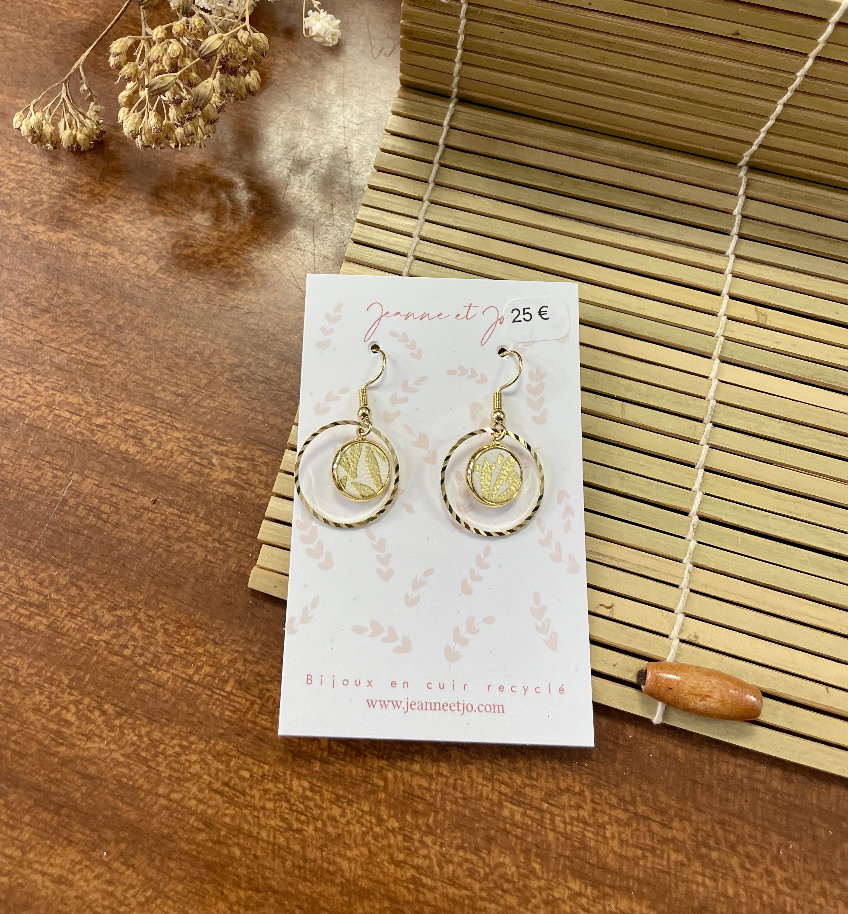 , pin's, broche, bijoux, cuir, fait main, créatrice française, made in france, idée cadeau, boutique nantaise, boutique de créateurs, kapsule éphémère