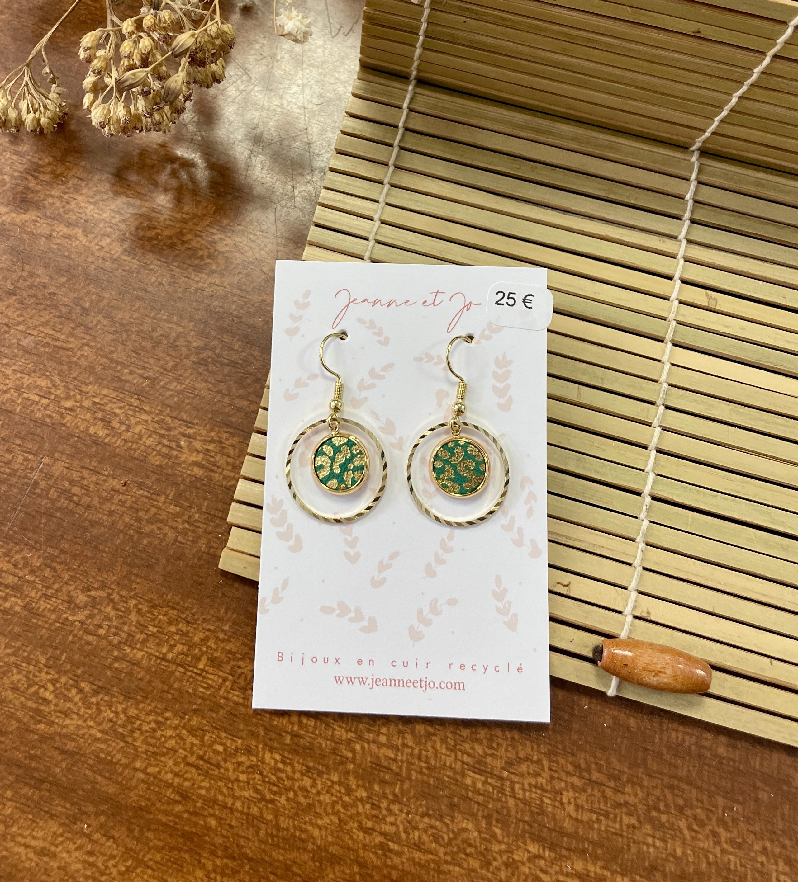 , pin's, broche, bijoux, cuir, fait main, créatrice française, made in france, idée cadeau, boutique nantaise, boutique de créateurs, kapsule éphémère