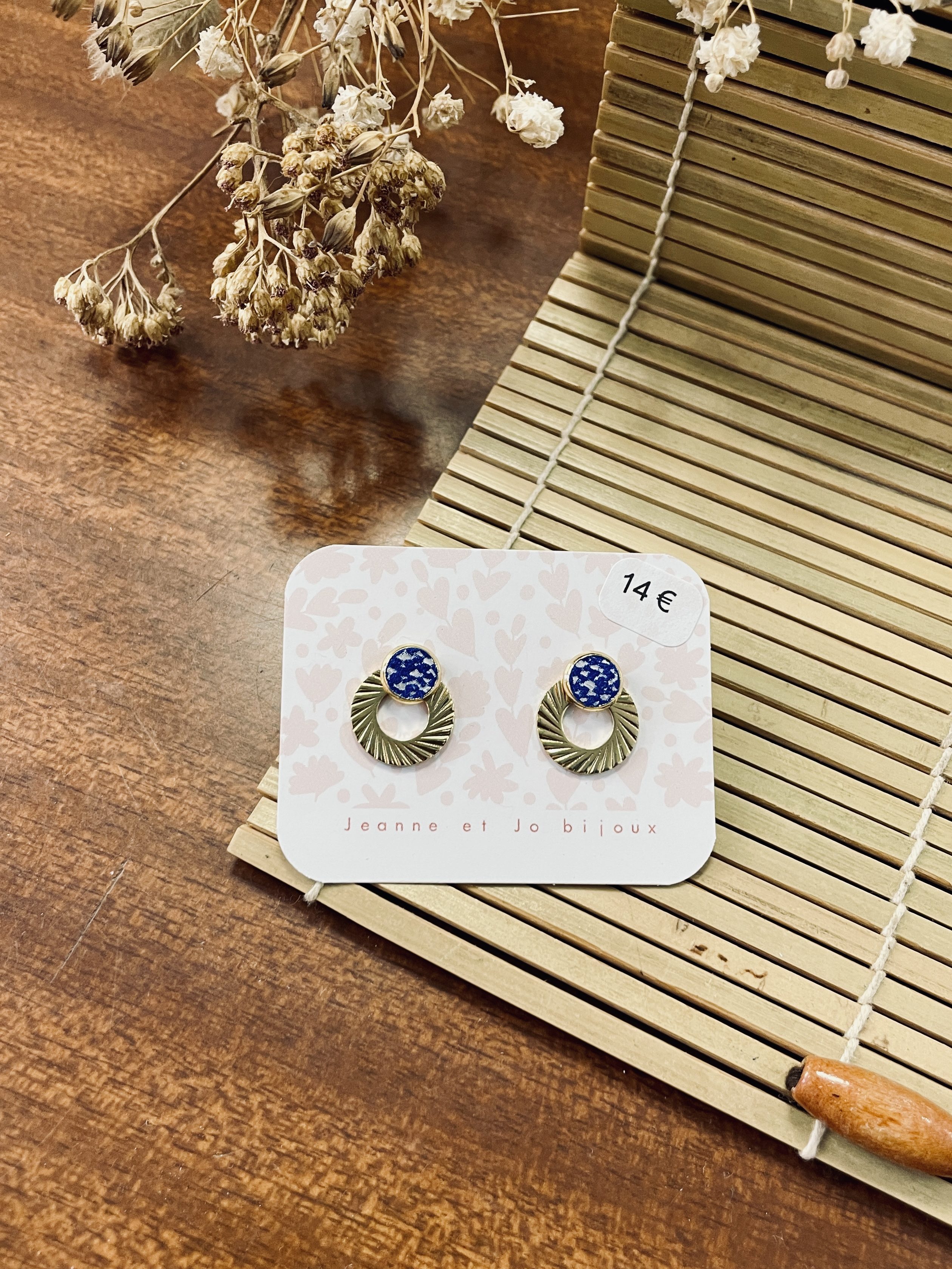 pin's, broche, bijoux, cuir, fait main, créatrice française, made in france, idée cadeau, boutique nantaise, boutique de créateurs, kapsule éphémère