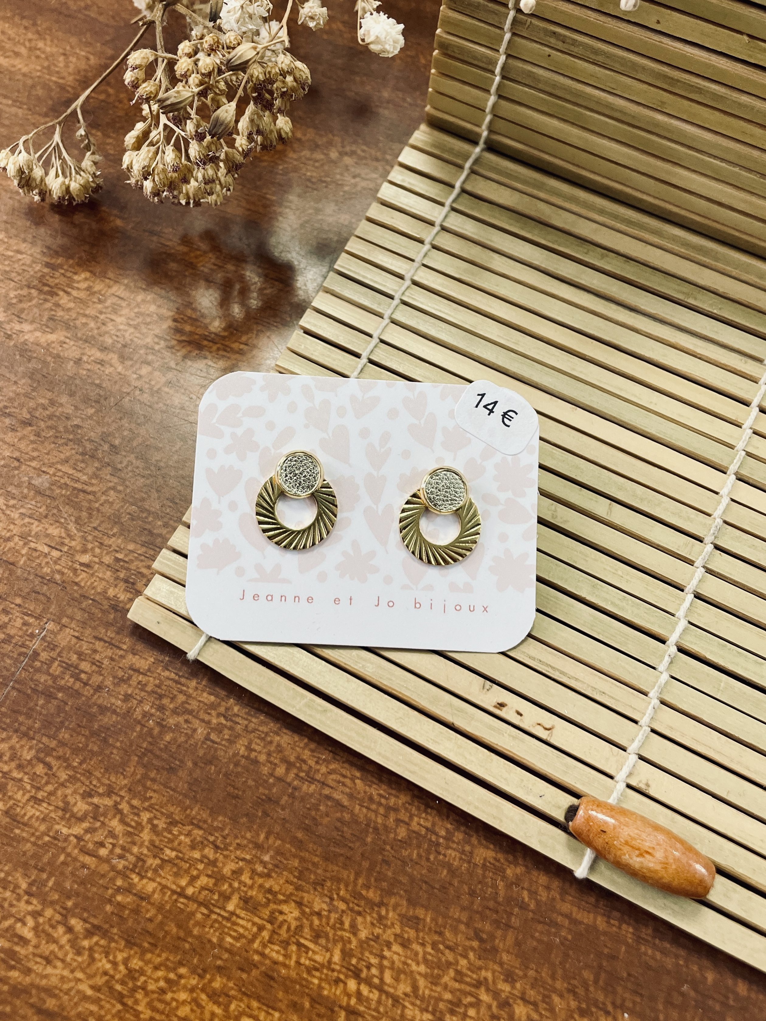pin's, broche, bijoux, cuir, fait main, créatrice française, made in france, idée cadeau, boutique nantaise, boutique de créateurs, kapsule éphémère