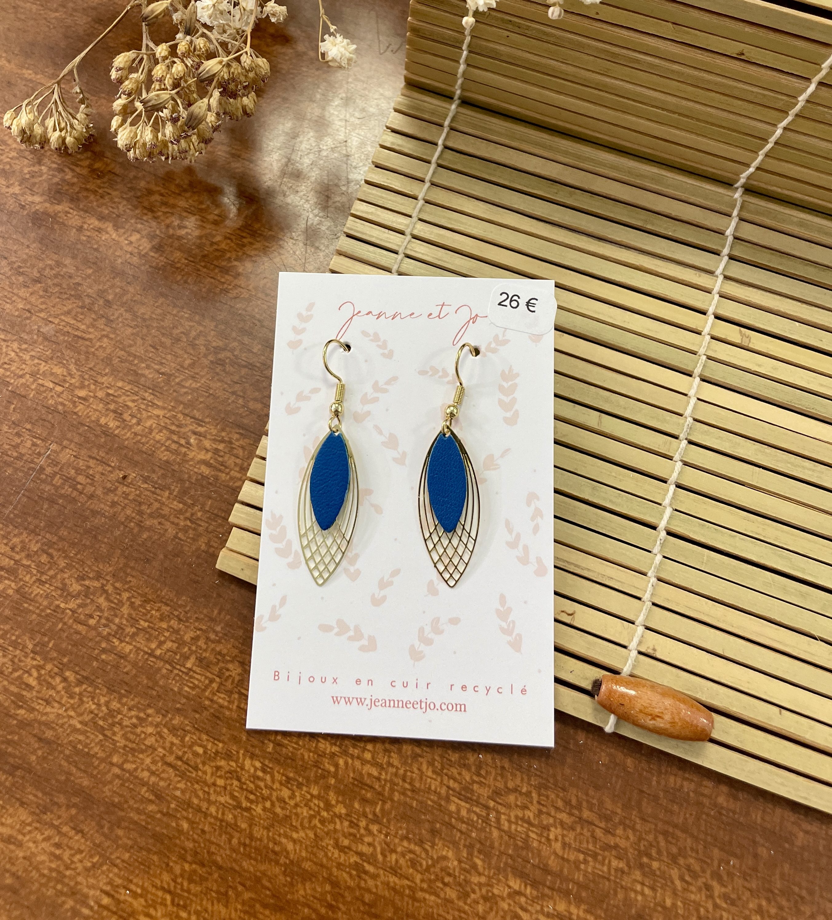 , pin's, broche, bijoux, cuir, fait main, créatrice française, made in france, idée cadeau, boutique nantaise, boutique de créateurs, kapsule éphémère