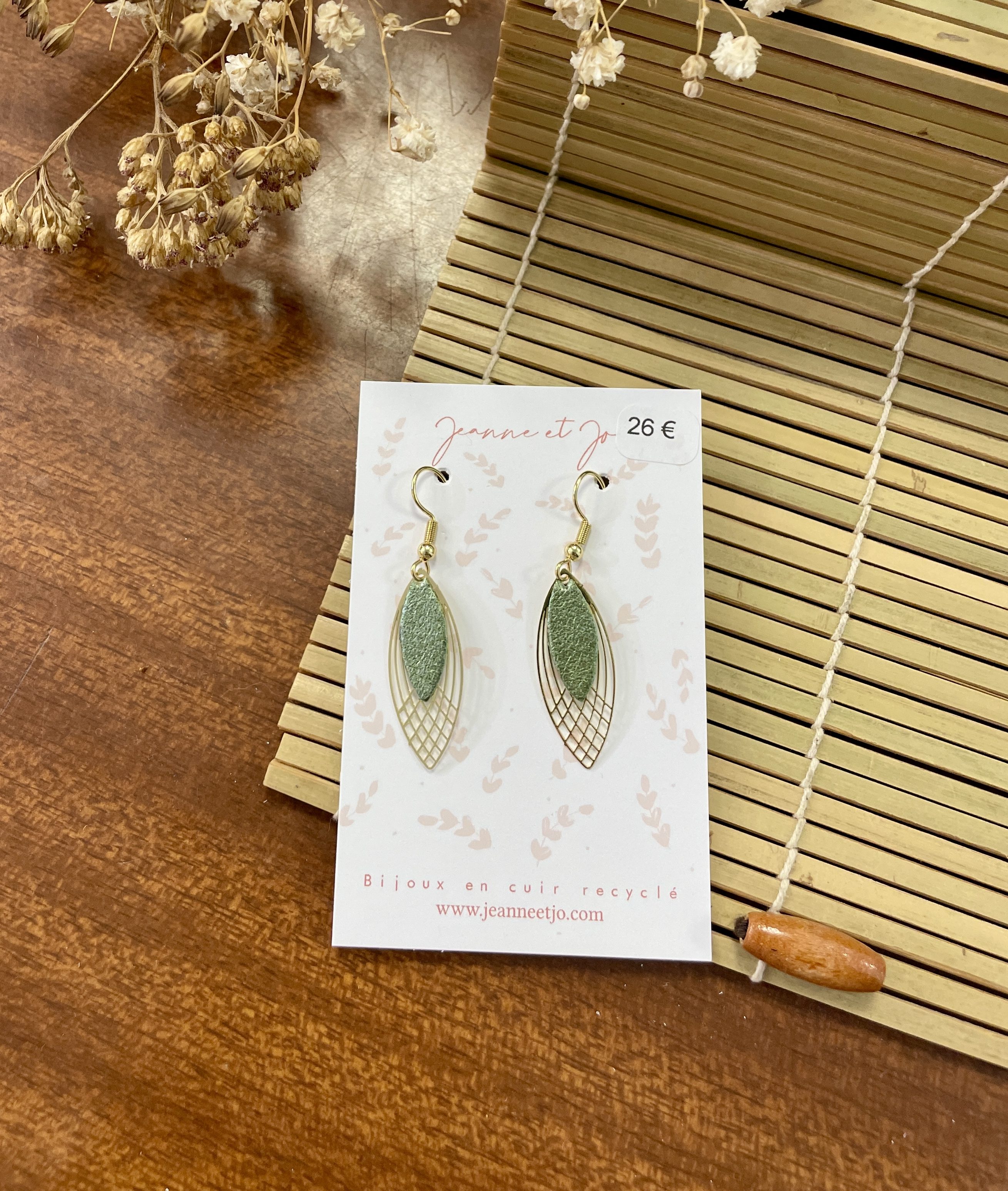 , pin's, broche, bijoux, cuir, fait main, créatrice française, made in france, idée cadeau, boutique nantaise, boutique de créateurs, kapsule éphémère