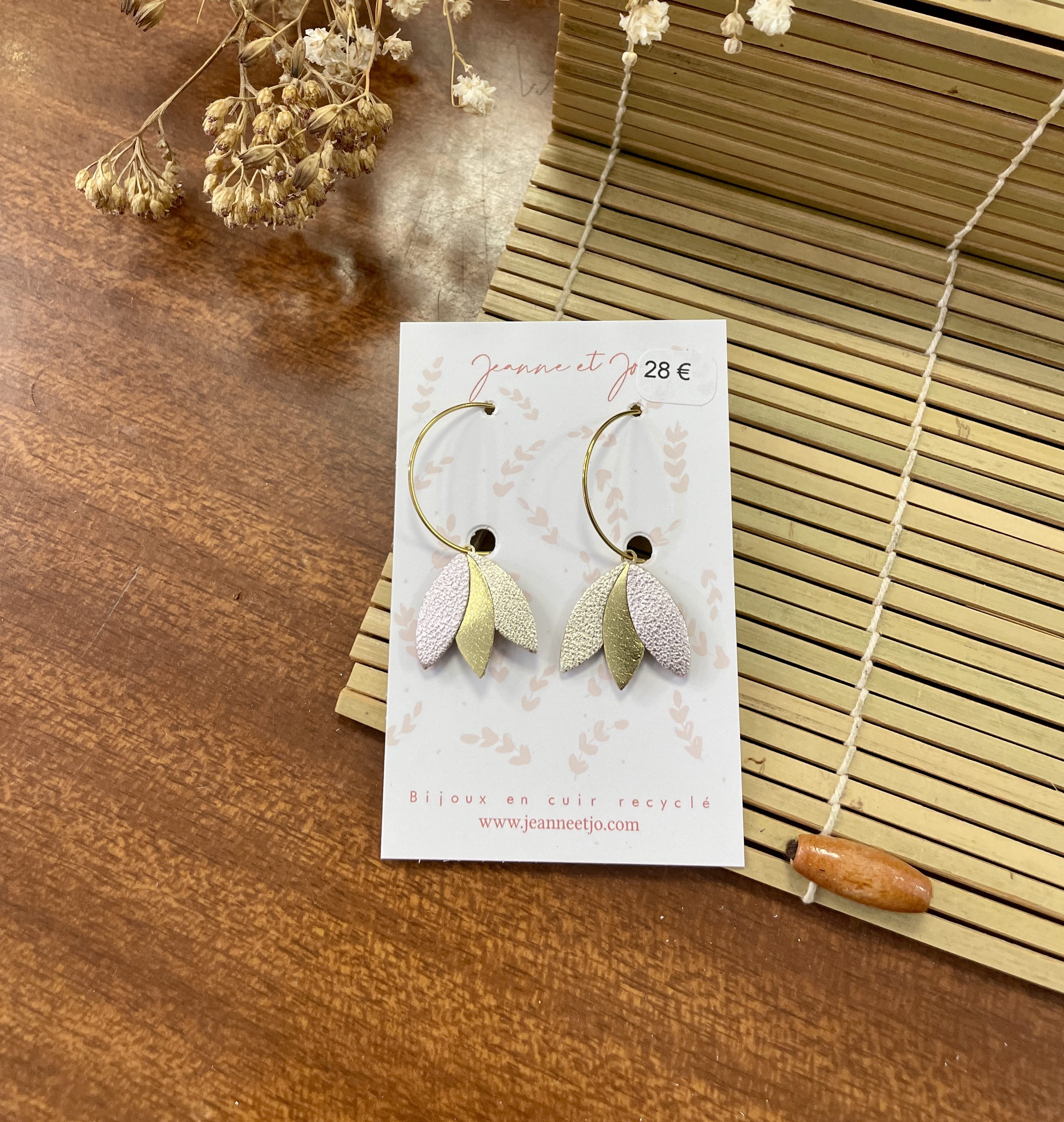 pin's, broche, bijoux, cuir, fait main, créatrice française, made in france, idée cadeau, boutique nantaise, boutique de créateurs, kapsule éphémère