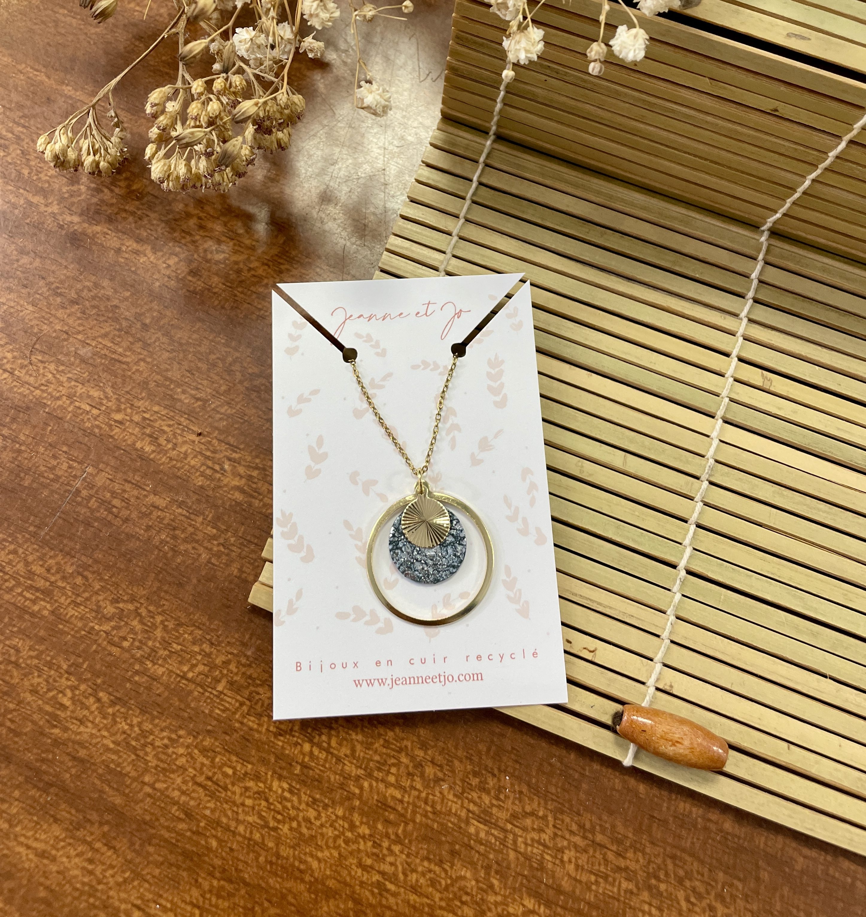 , pin's, broche, bijoux, cuir, fait main, créatrice française, made in france, idée cadeau, boutique nantaise, boutique de créateurs, kapsule éphémère