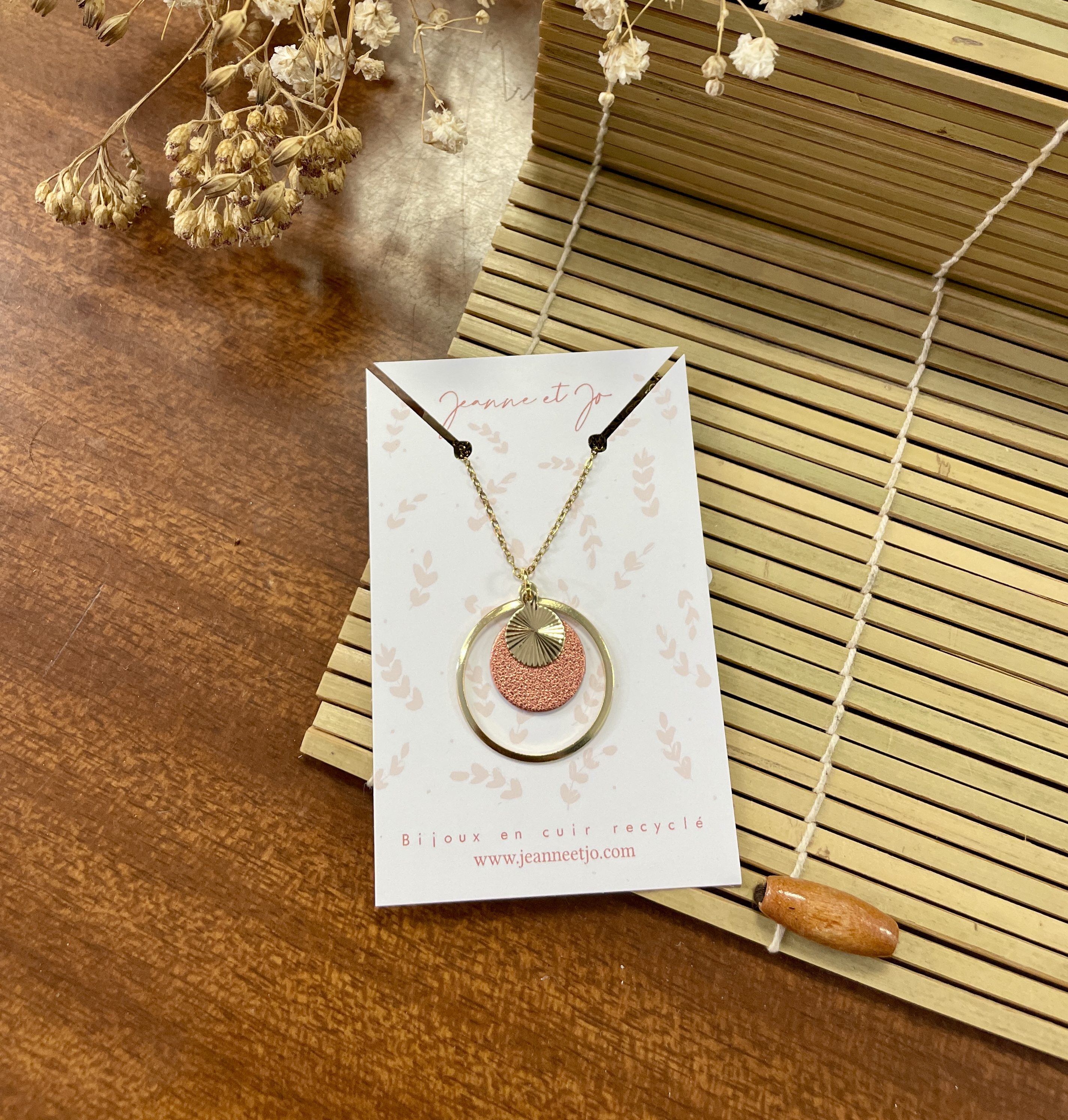 , pin's, broche, bijoux, cuir, fait main, créatrice française, made in france, idée cadeau, boutique nantaise, boutique de créateurs, kapsule éphémère