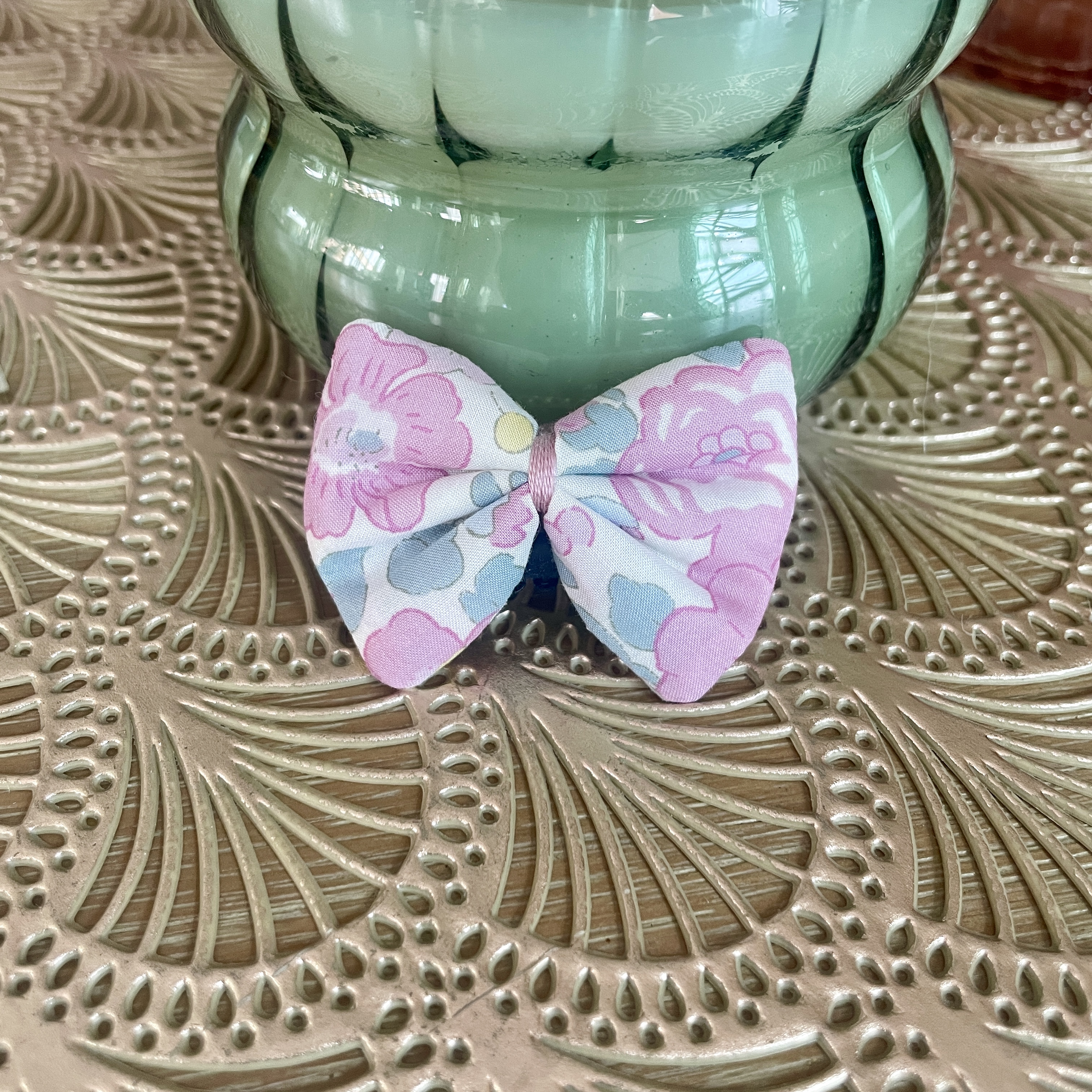 barrette, noeud, accessoires cheveux, accessoires enfant, barrette antiglisse, accessoire en tissu, fait main, modèle unique, idée cadeau, boutique nantaise, boutique de créateurs, kapsule éphémère